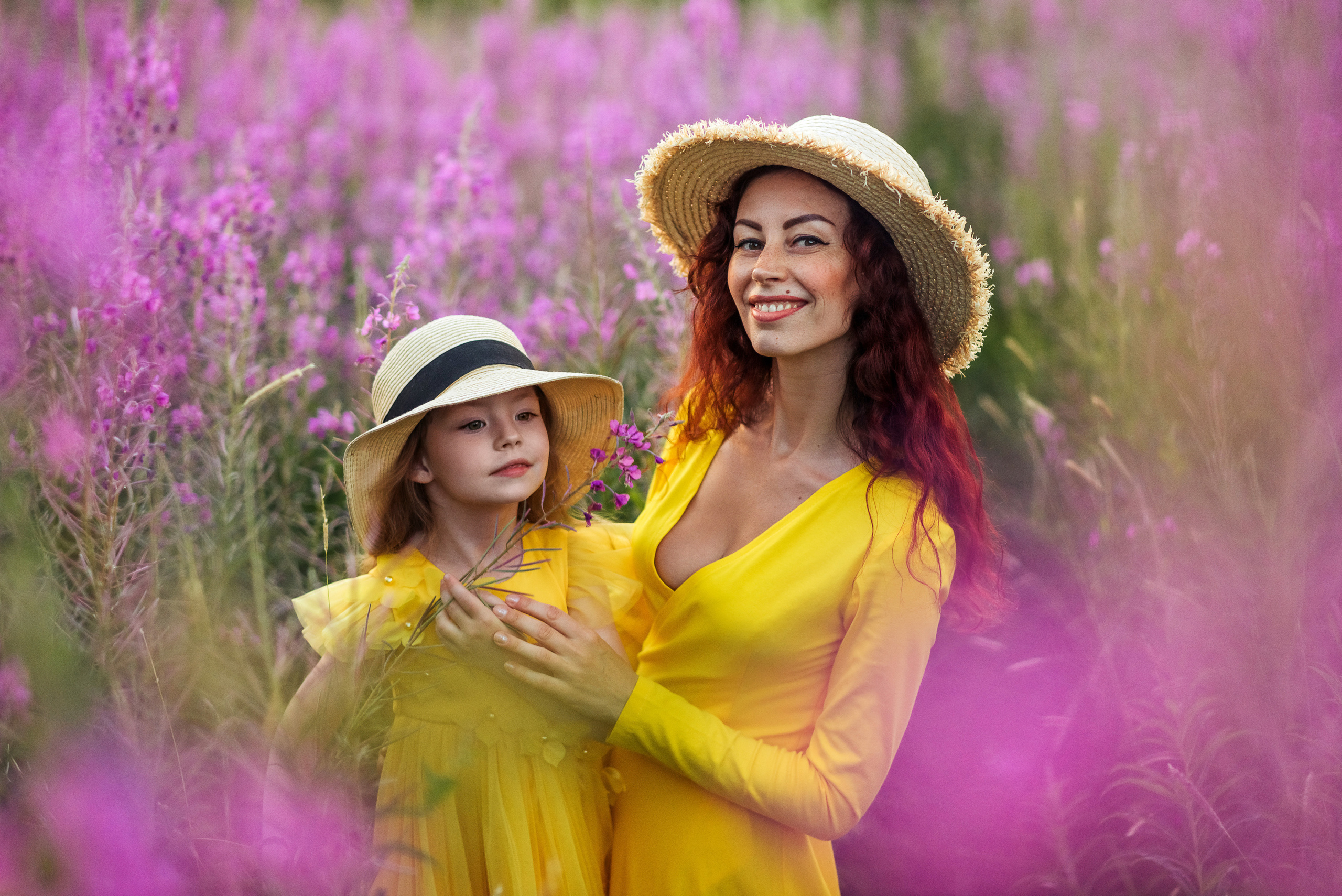 Вика и Саша в Иван-чае. Безуглова Юлия Контент фотограф Санкт-Петербург