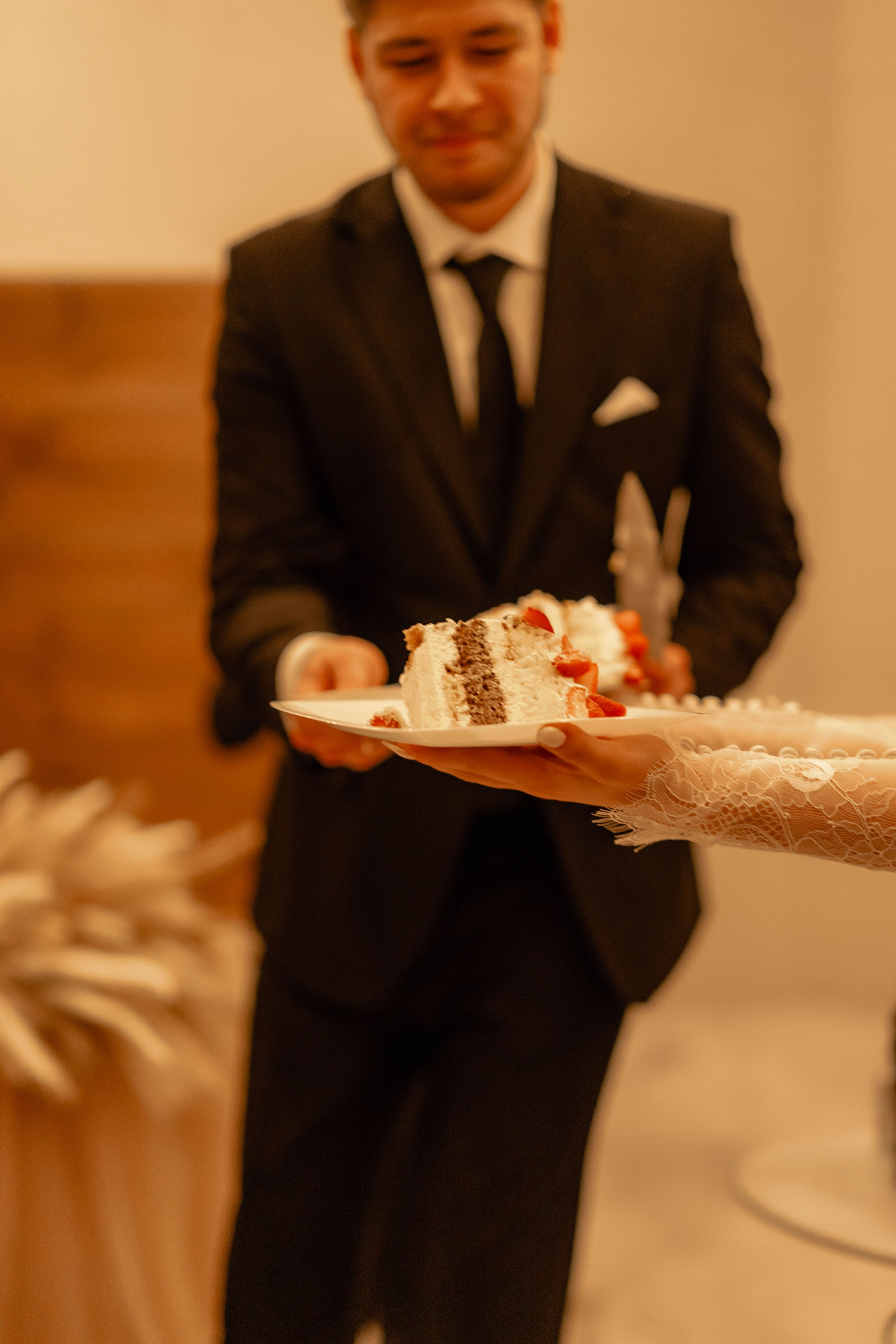 Свадьба в Уфе, венчание в Евангелическо-Лютеранская церкви. Свадебный фотограф в Уфе — Данилова Елена