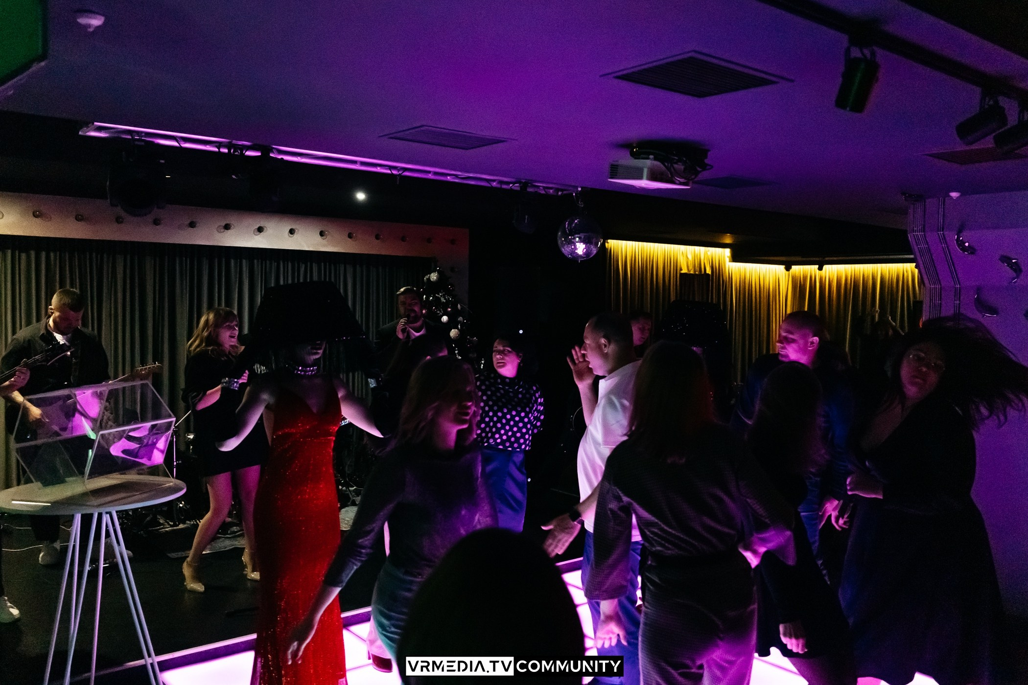 День рождения караоке-бара «Volna»