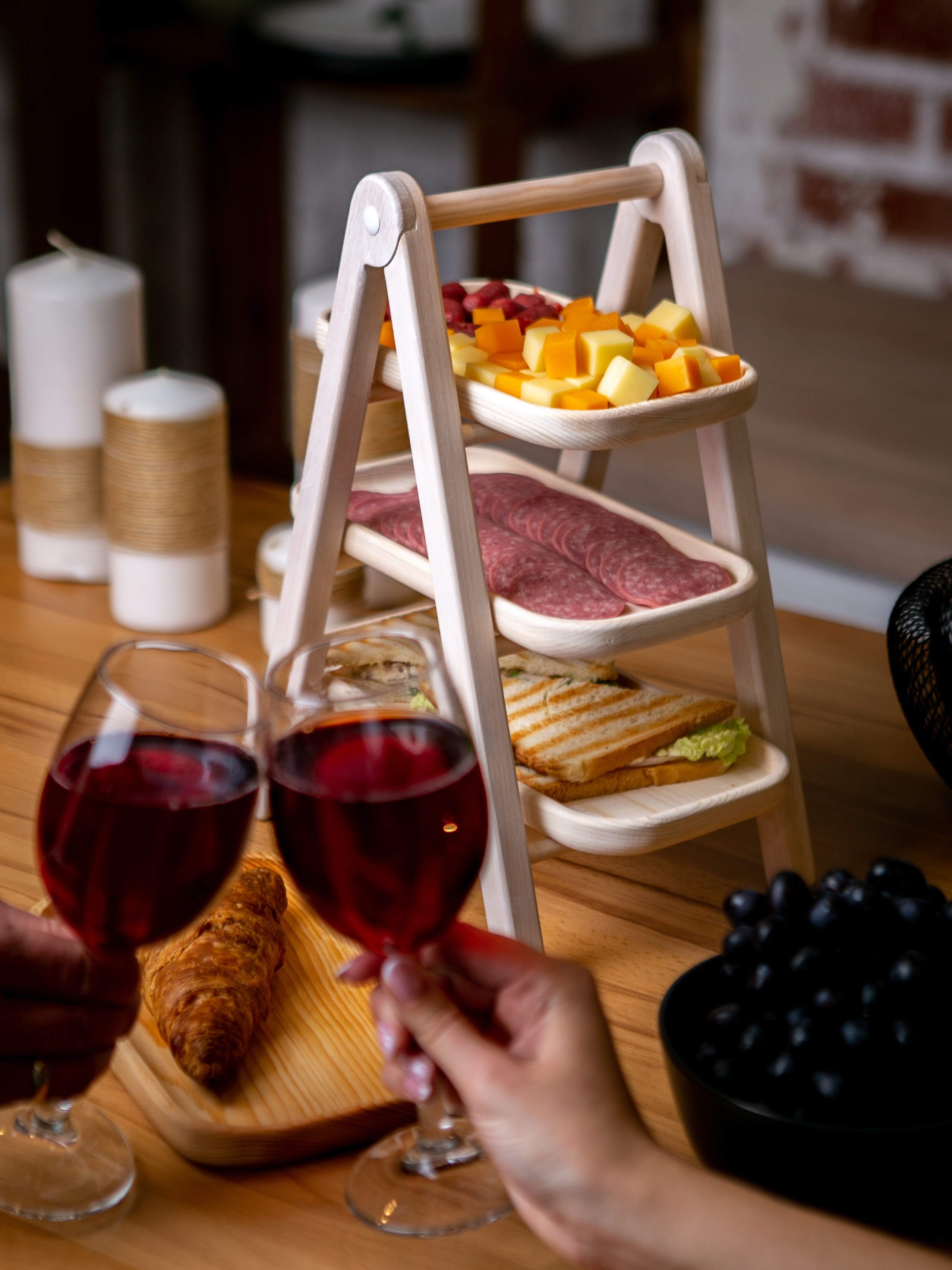 Подносы и этажерки. Контент фотограф, съемка для маркетплейсов, фуд съемка и репортажи в Новосибирске Ралия Галеева