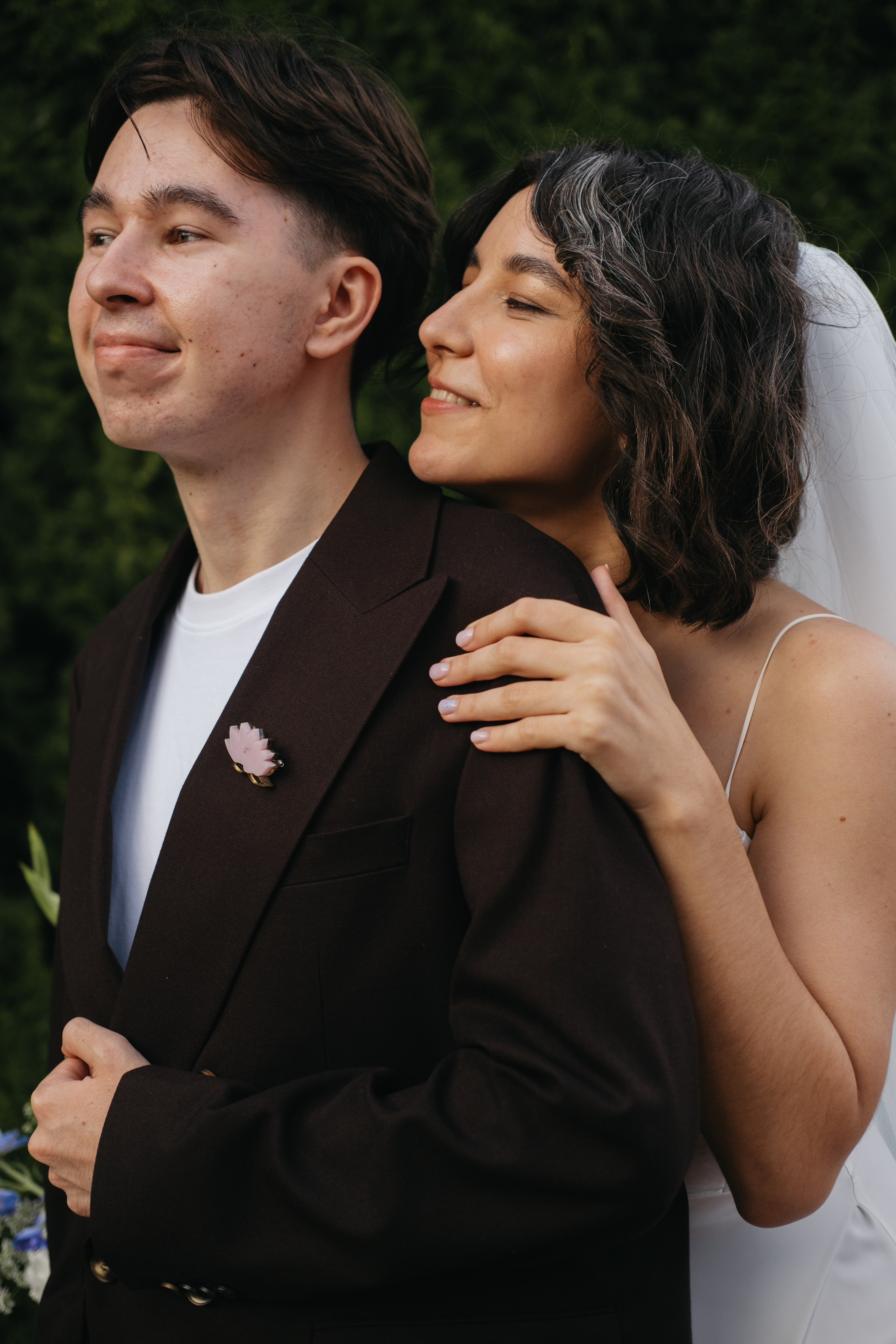 Молодые счастливые. Обо мне