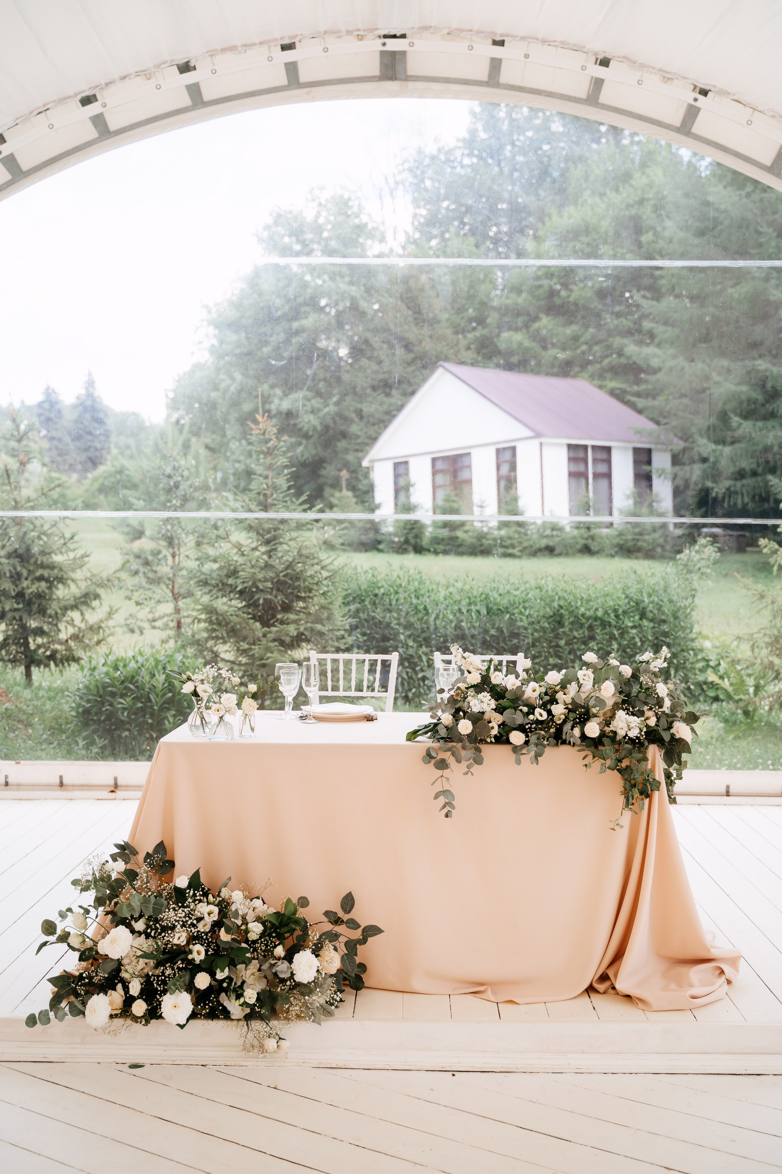 Свадьба загородом в Москве