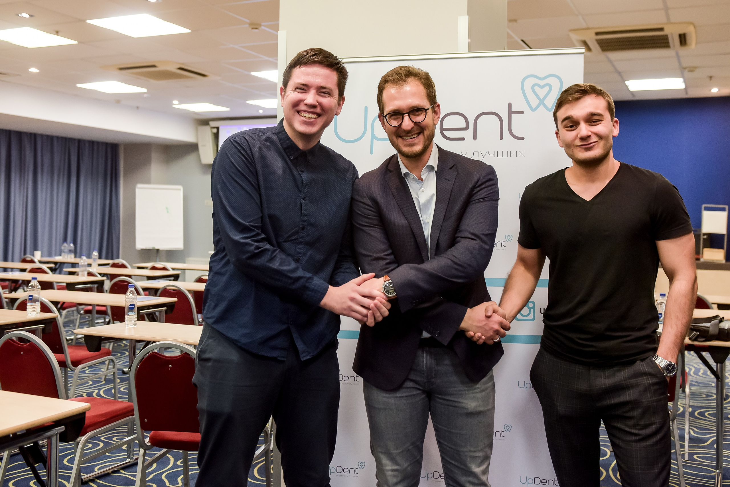 Курсы и тренинги. Анастасия Петрович фотограф, фотокорреспондент в Москве и Санкт-Петербурге. Фотосъёмка репортажа, мероприятия, корпоративная съёмка, контент