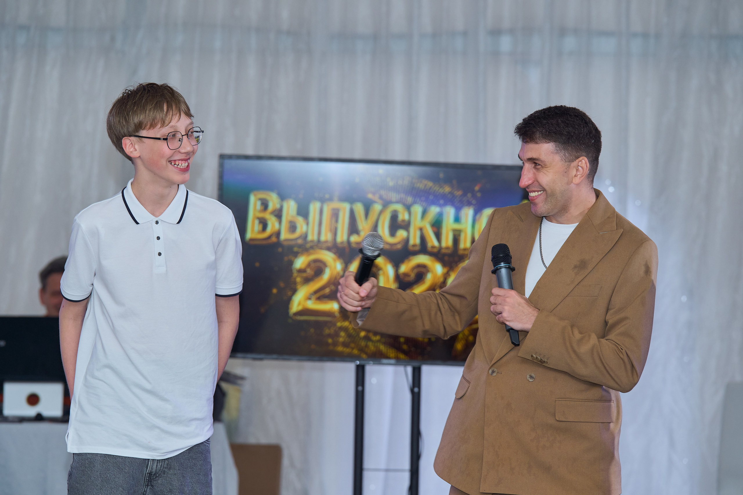 Выпускной 9-й класс. Выпускные альбомы в Екатеринбурге, от Анастасии Саловой