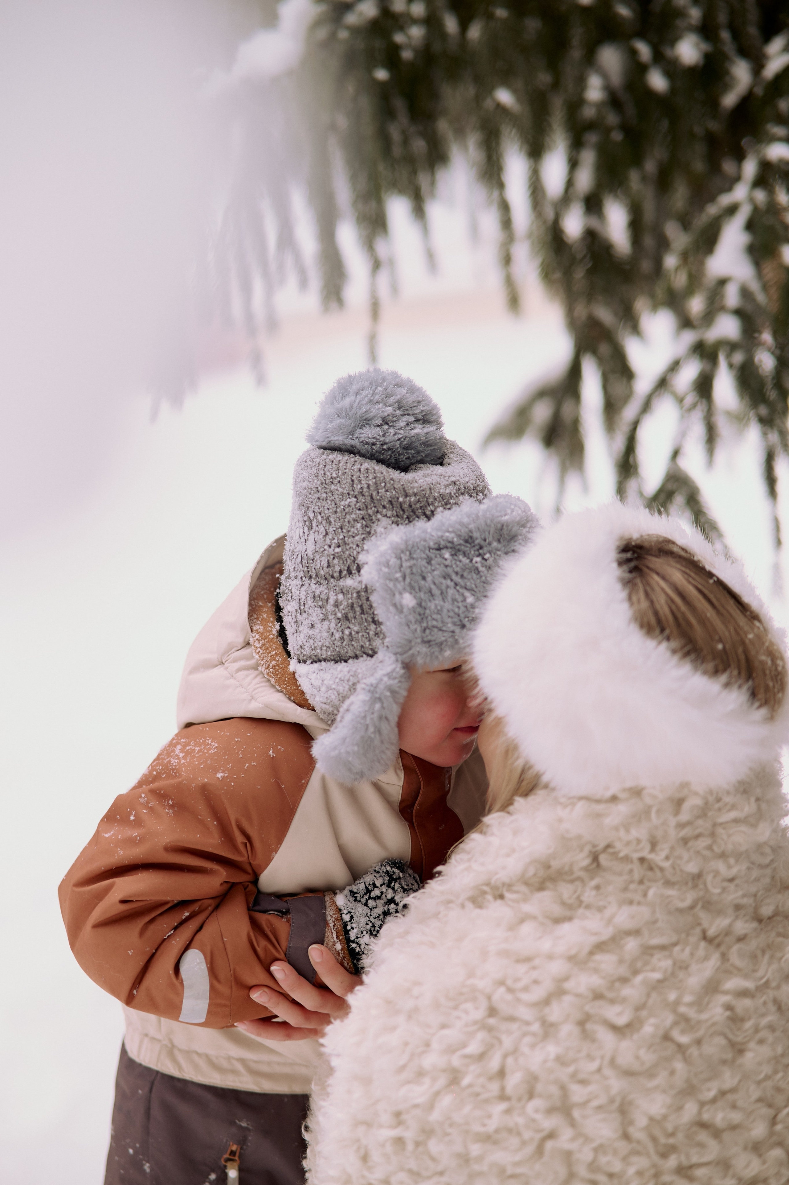 Паша, Света и Марк на зимней прогулке. Семейный и свадебный lifestyle-фотограф в Москве Мария Петрова