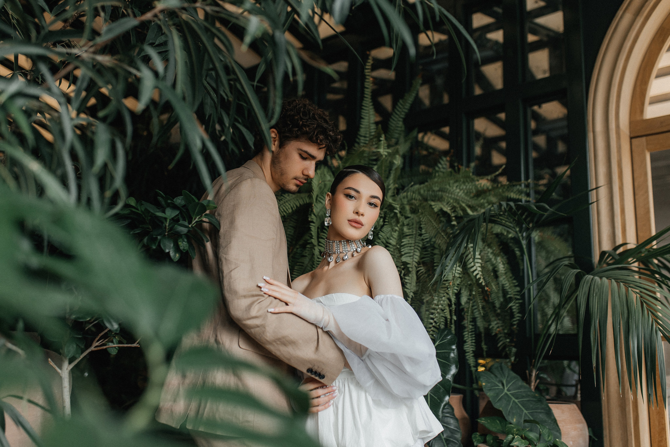 Свадебная история в оранжерее