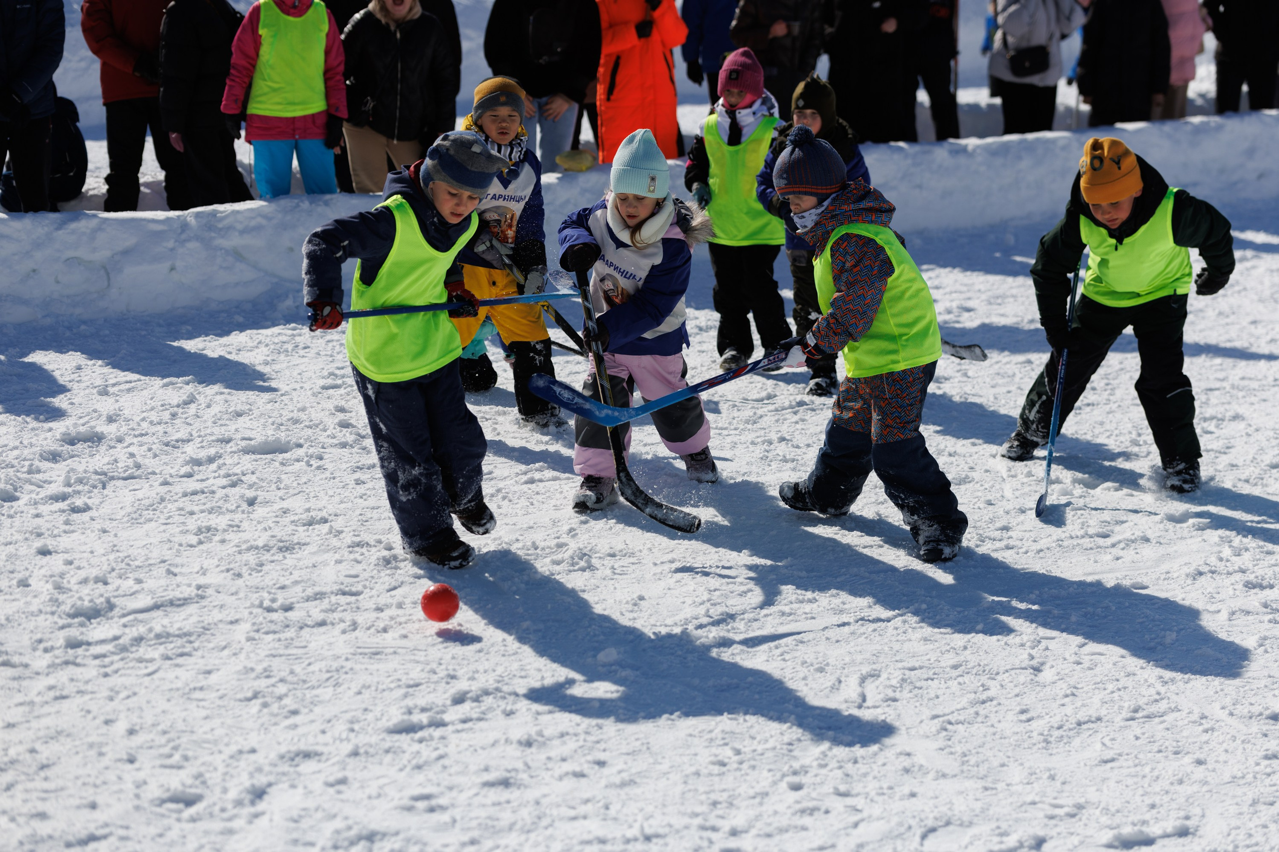XIII чемпионат  по «ХОККЕЮ В ВАЛЕНКАХ». Свадебный, семейный и репортажный фотограф в Южно-Сахалинске Артур Петросян