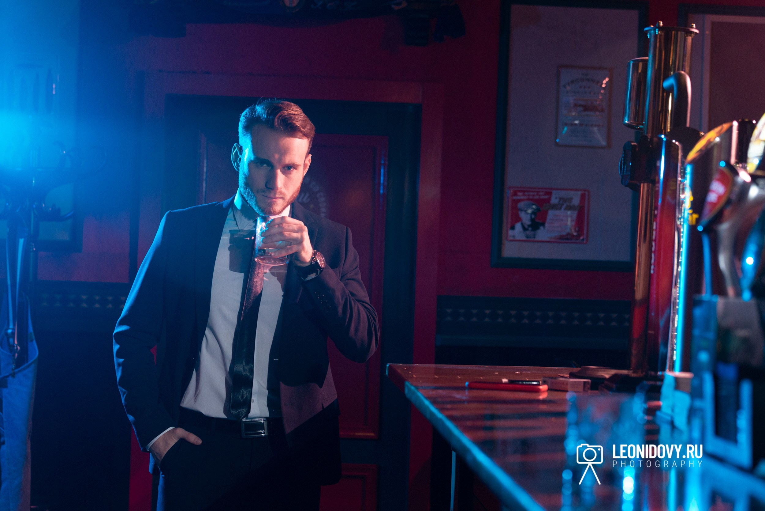 Вечер в баре