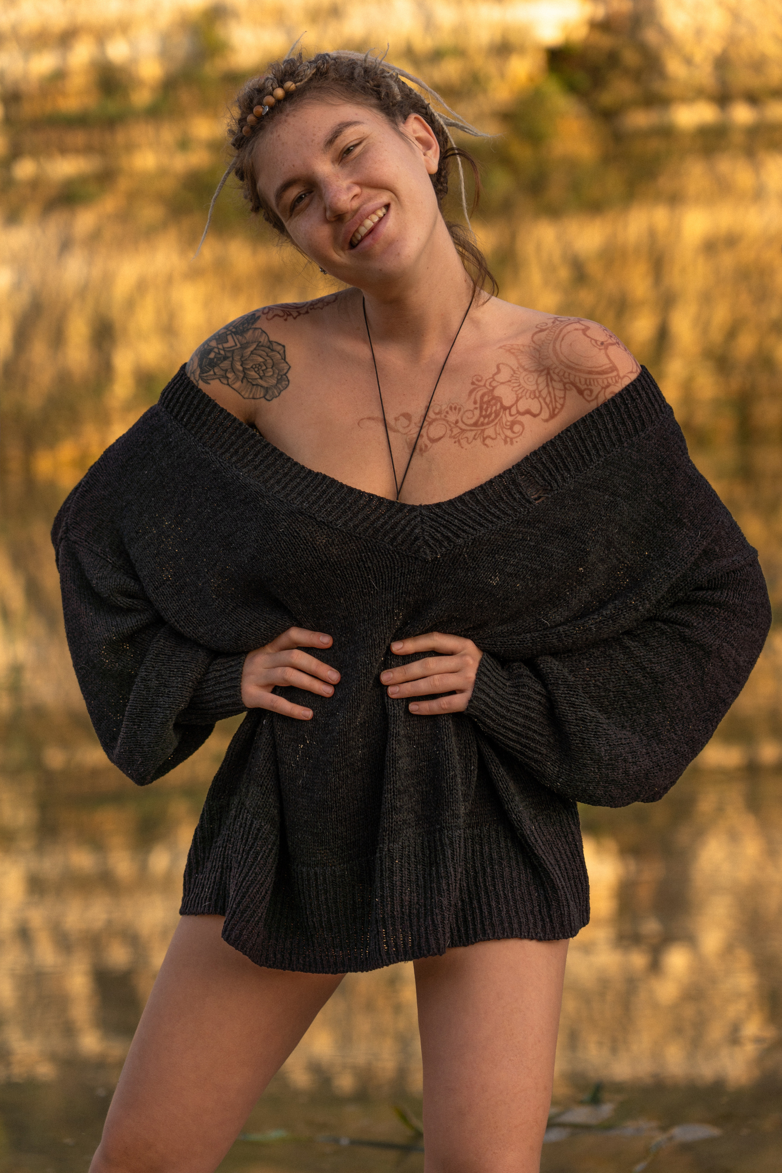 Семейная фотосессия для Люси, Айрата, Ясмин и Кекса в секретной локации на карьерах, где добывают известняк, в тридцати километрах от Москвы. Золотая осень, сентбярь, закат. 