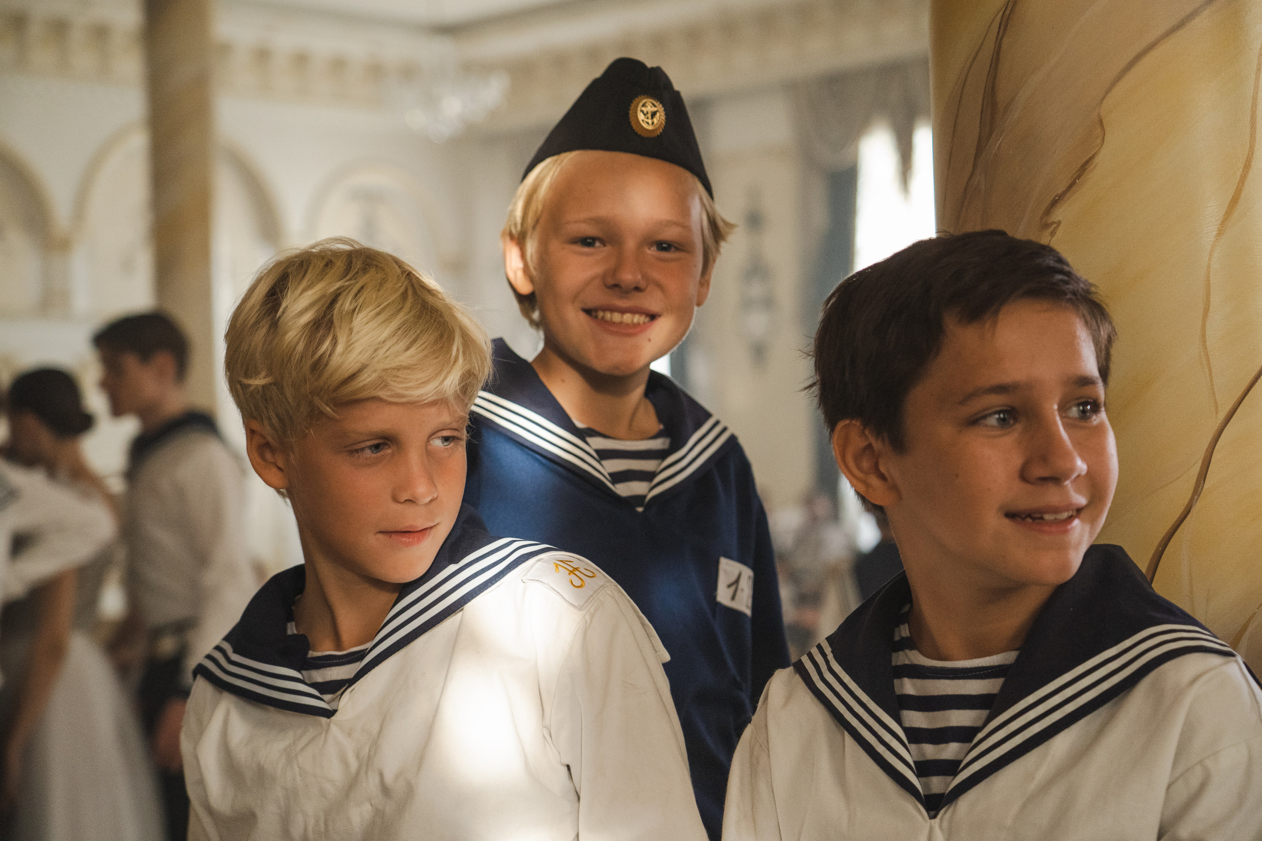 Съемка бэкстейджа сериала Сергея Жигунова Три друга, клад и матрос Кошка я была фотографом на мероприятии на финальном съемочном дне с огромной съемочной командой — операторы, режиссеры, актеры, гримеры, стилисты, костюмеры киношники киноделы кино киноплощадка 