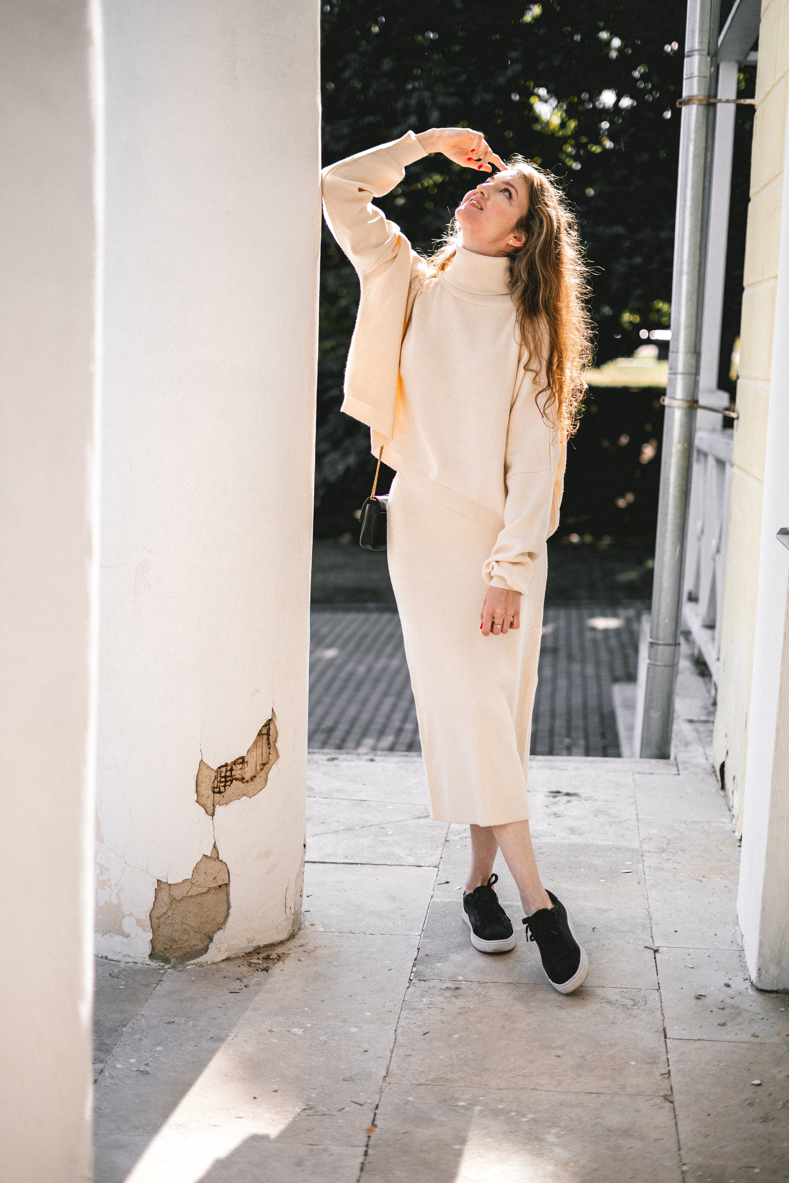 photo shoot of a girl in Tsaritsyn park