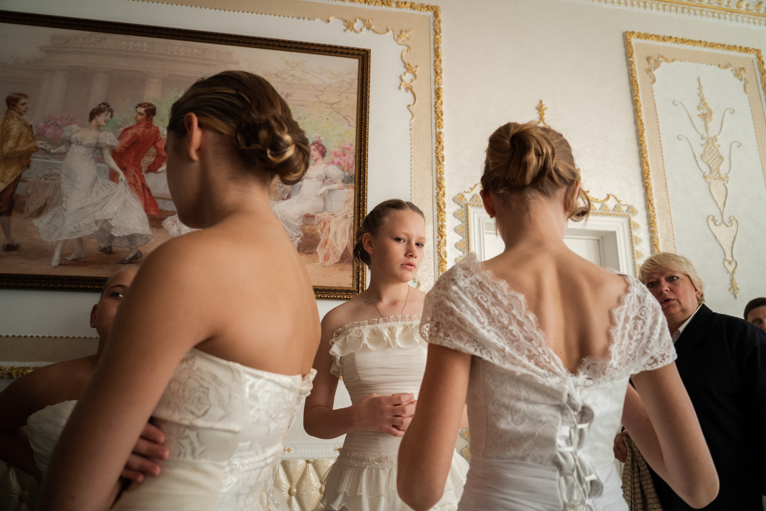 Съемка бэкстейджа сериала Сергея Жигунова Три друга, клад и матрос Кошка я была фотографом на мероприятии на финальном съемочном дне с огромной съемочной командой — операторы, режиссеры, актеры, гримеры, стилисты, костюмеры киношники киноделы кино киноплощадка 