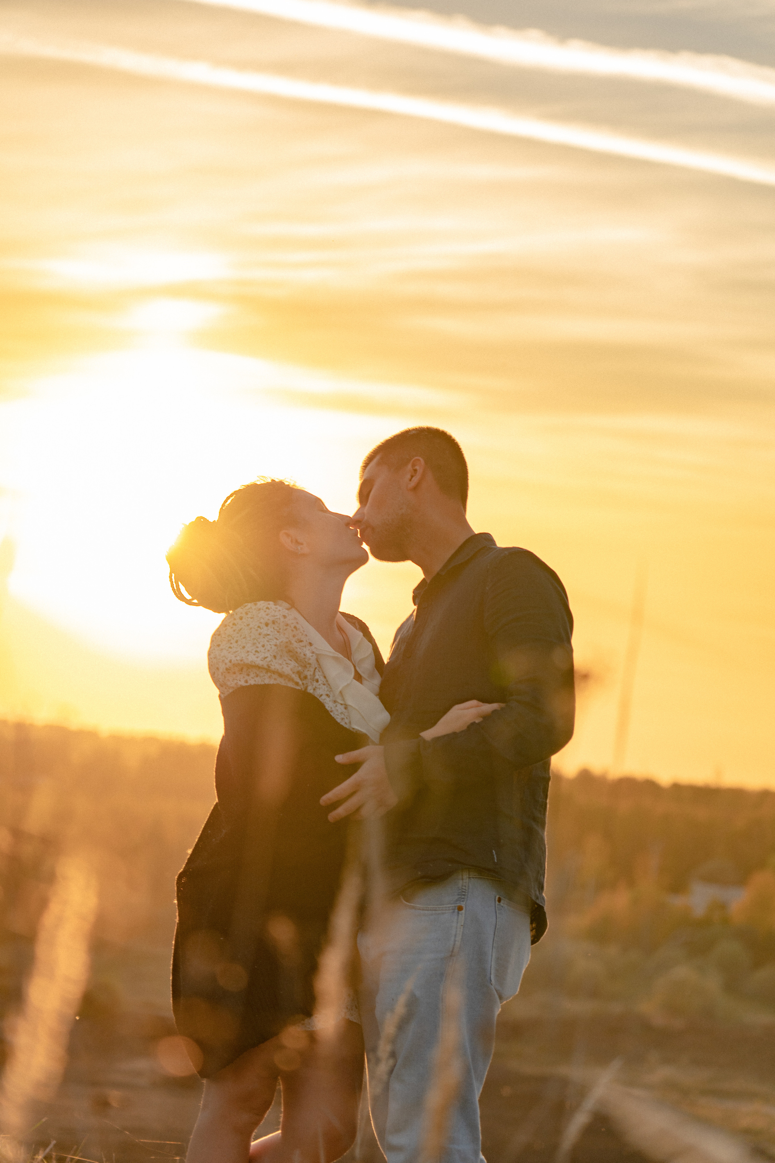 Семейная фотосессия для Люси, Айрата, Ясмин и Кекса в секретной локации на карьерах, где добывают известняк, в тридцати километрах от Москвы. Золотая осень, сентбярь, закат. 