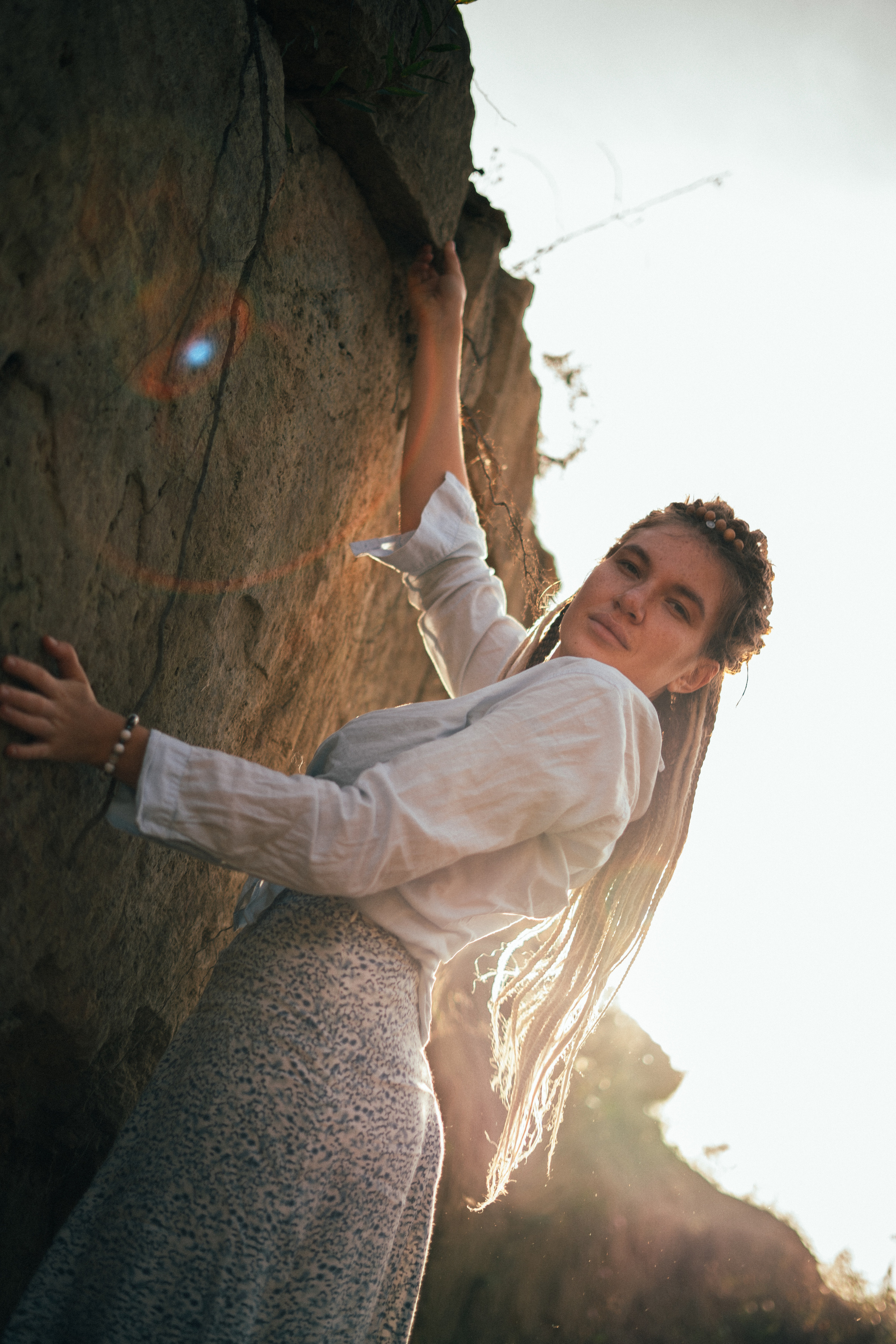 Семейная фотосессия для Люси, Айрата, Ясмин и Кекса в секретной локации на карьерах, где добывают известняк, в тридцати километрах от Москвы. Золотая осень, сентбярь, закат. 