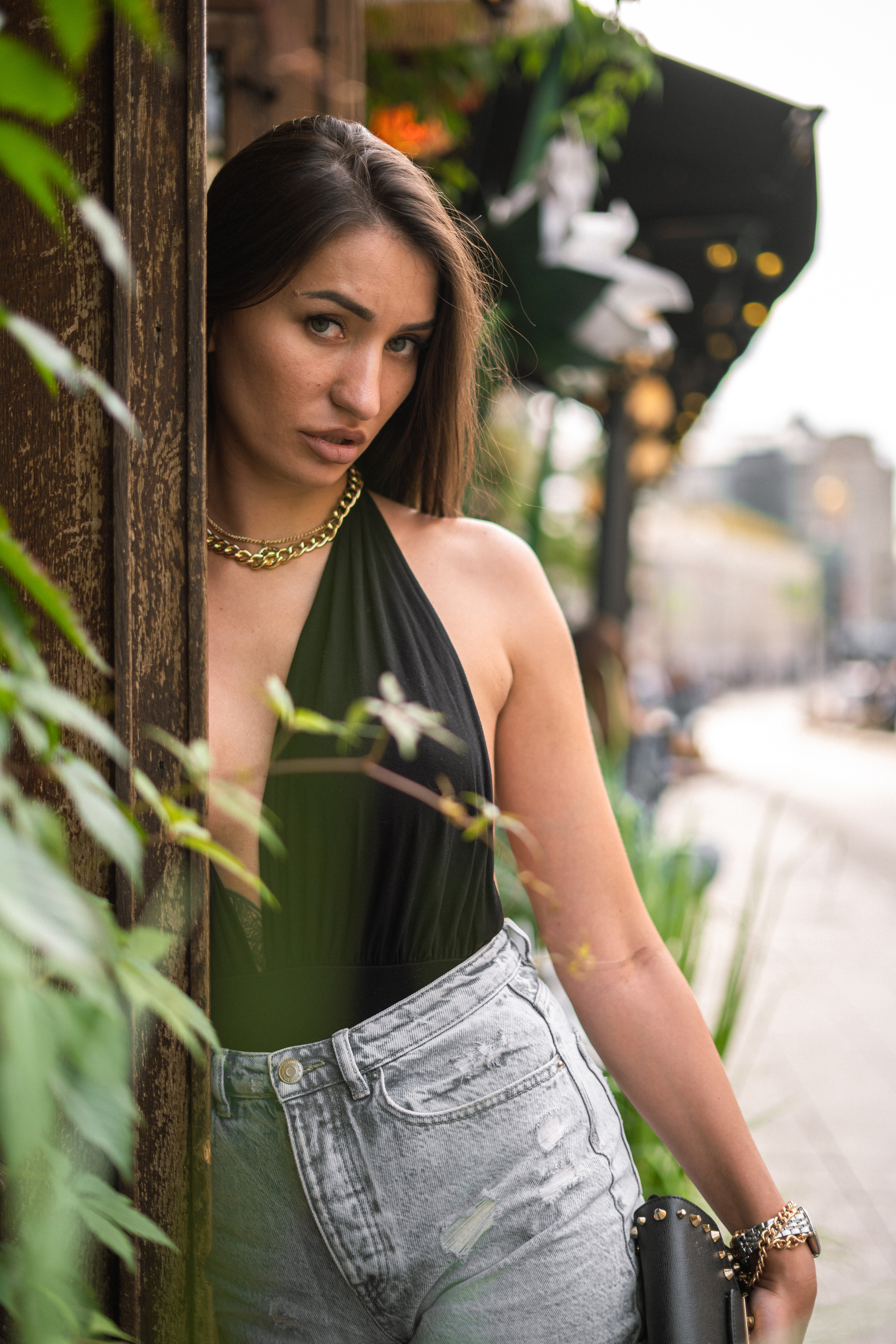 dark-haired beauty on the street of Moscow