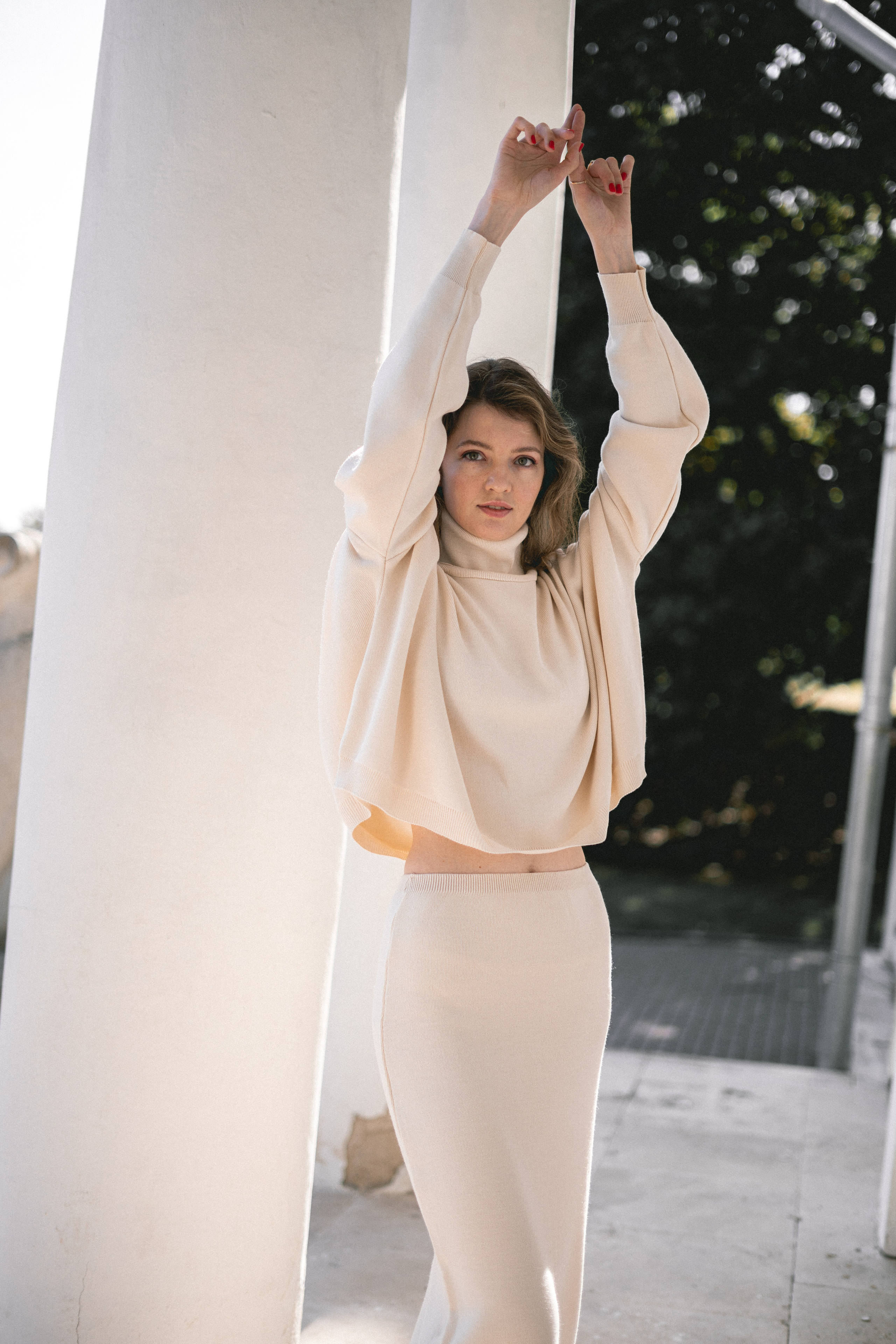 beautiful girl is photographed in the park
