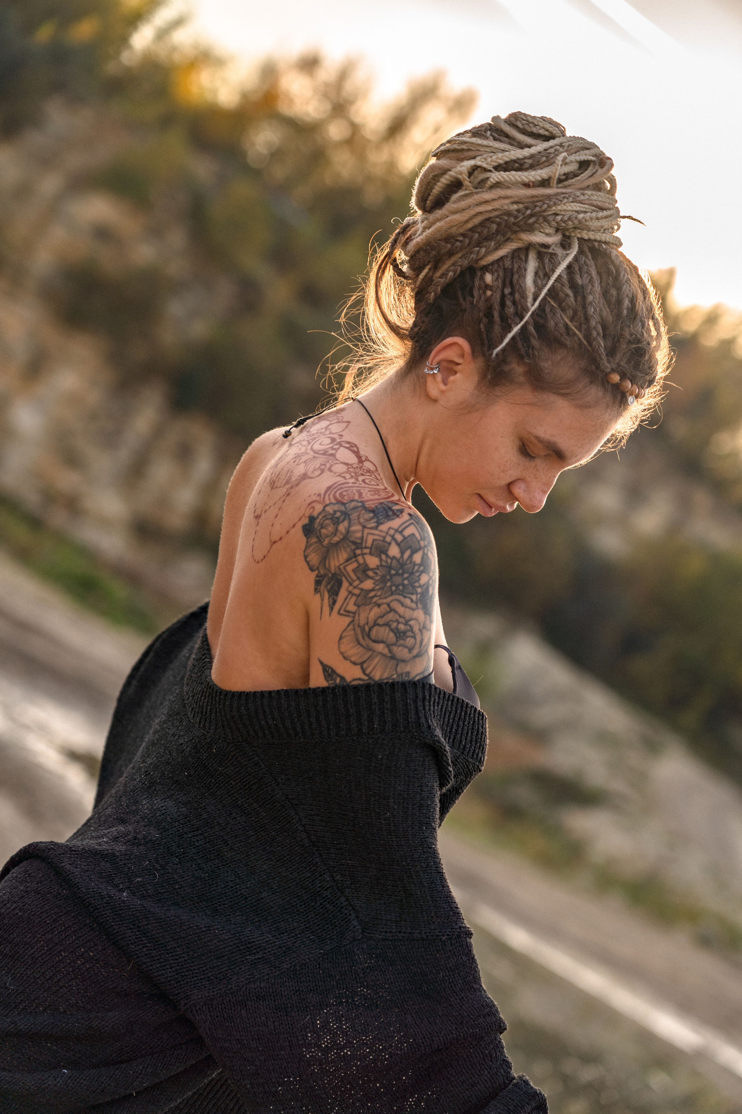 Семейная фотосессия для Люси, Айрата, Ясмин и Кекса в секретной локации на карьерах, где добывают известняк, в тридцати километрах от Москвы. Золотая осень, сентбярь, закат. 