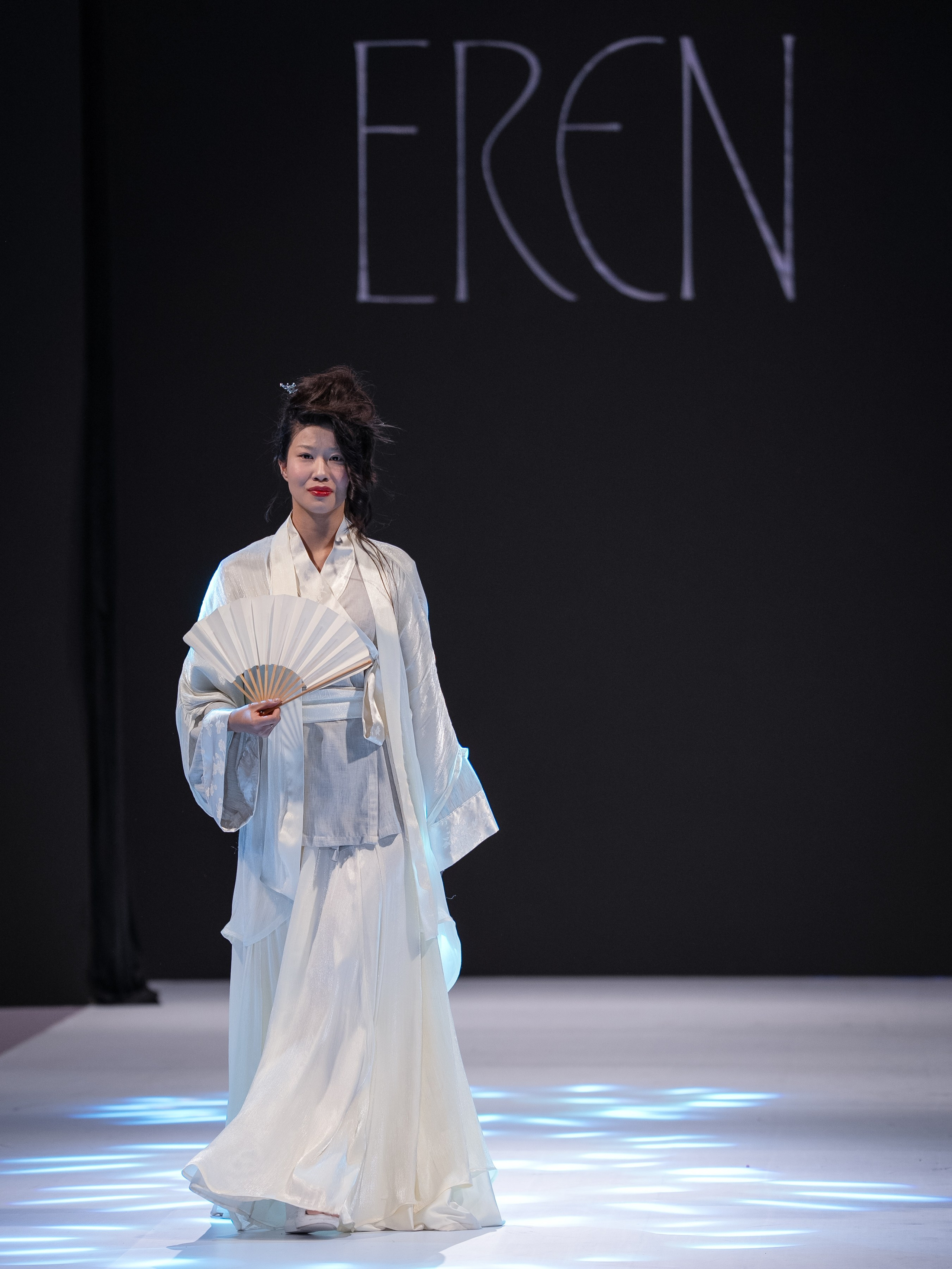 EURASIAN FASHION WEEK Eren. Сайт Алматинского НЮ АРТ, будуар и фэшн фотографа Дениса Карпенко