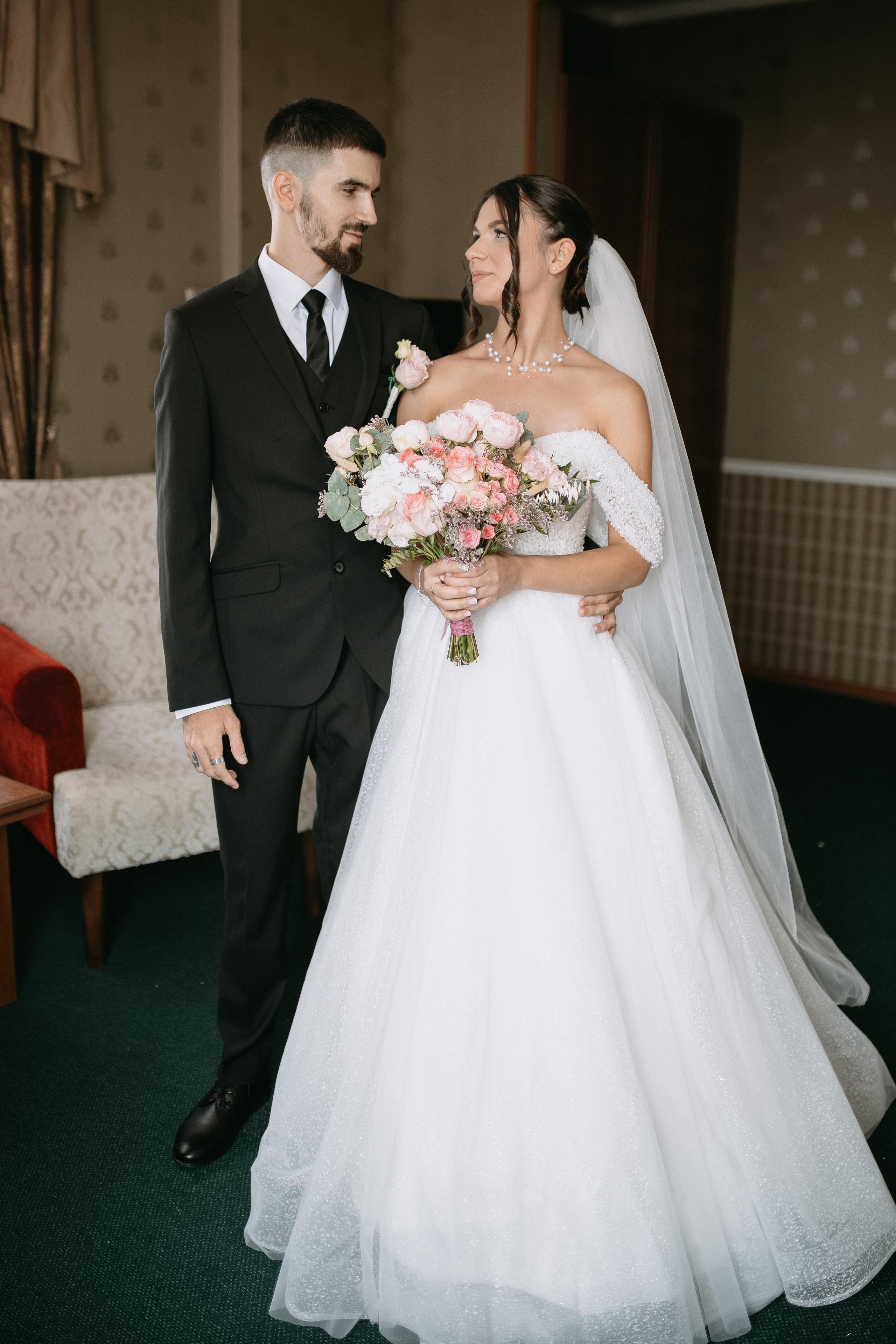 Роман и Валерия. Главная