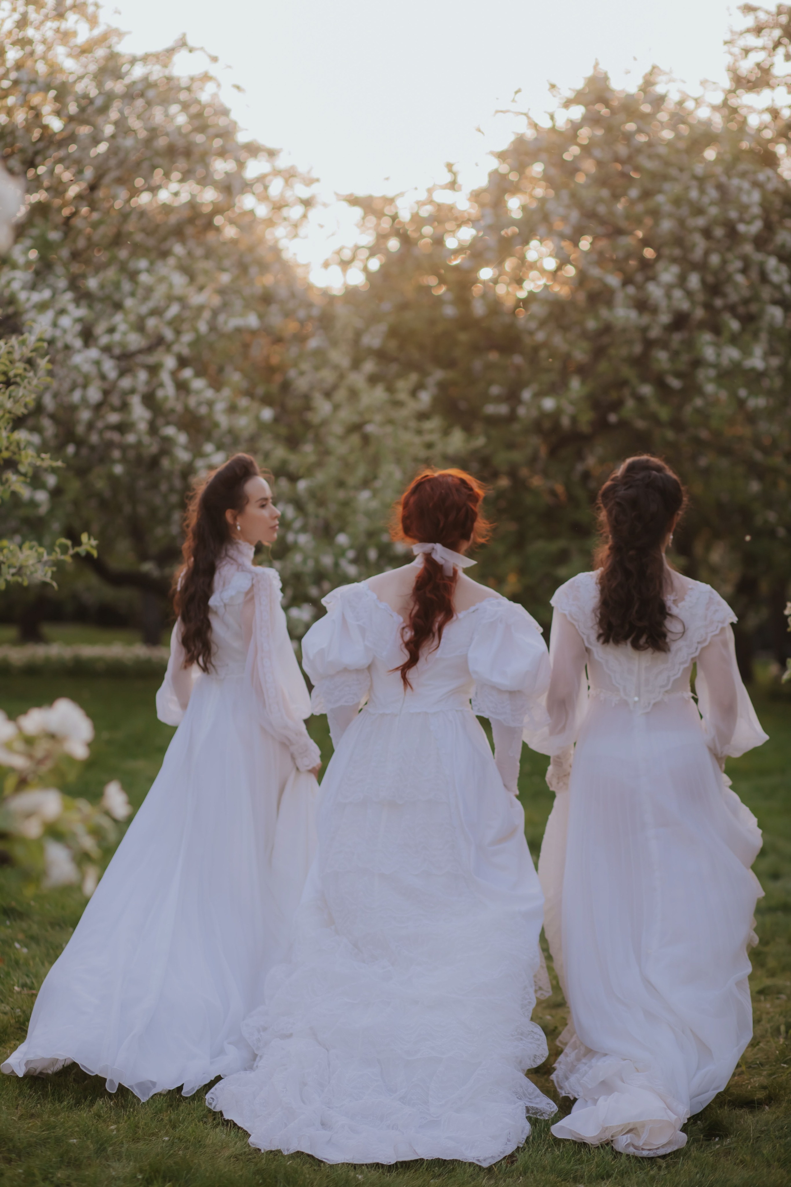 Яблоневый сад. Художественная винтажная фотография