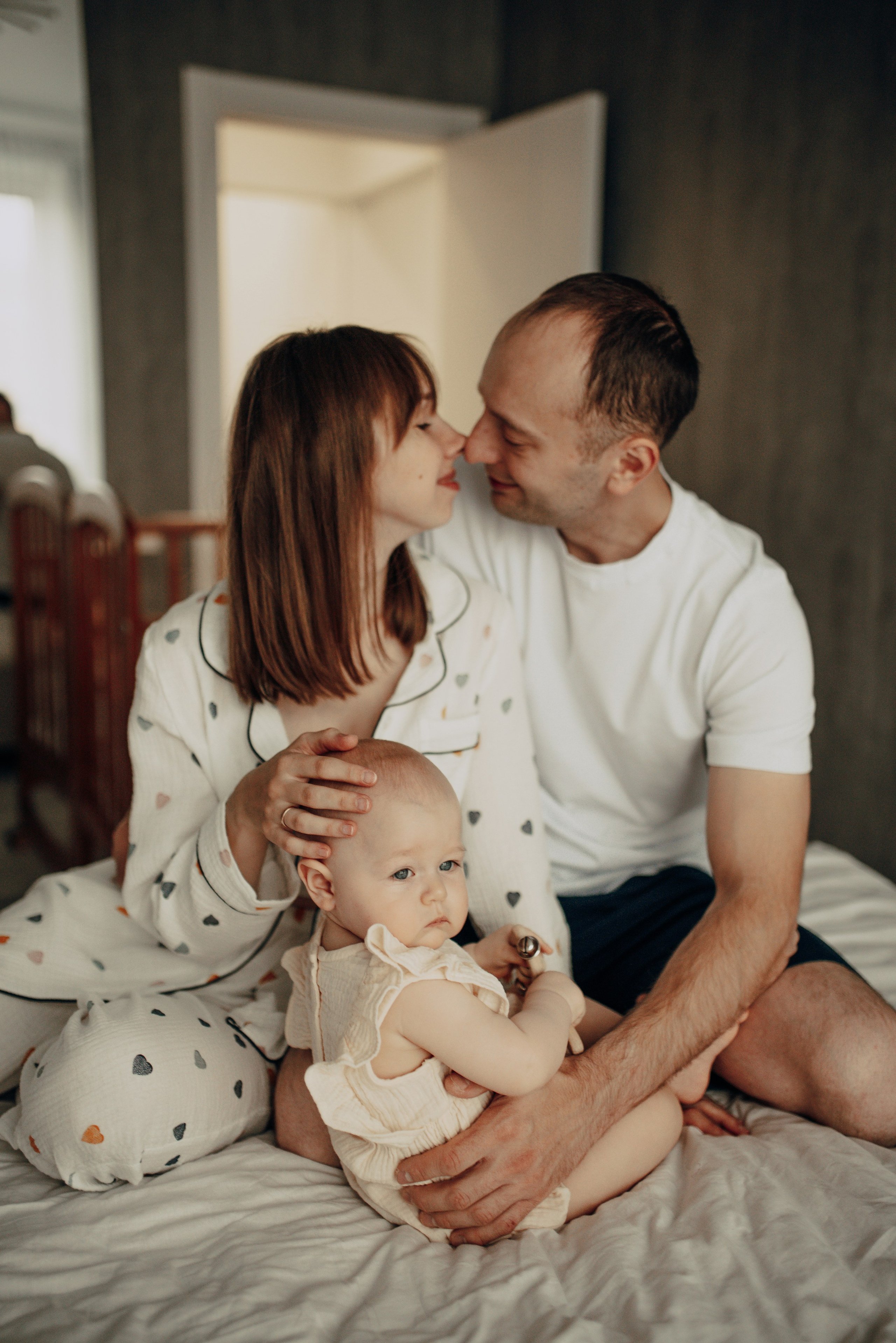 Домашняя семейная история: Василисе 10 месяцев. Семейная фотосессия Бутово Москва фотограф Алина Морщагина