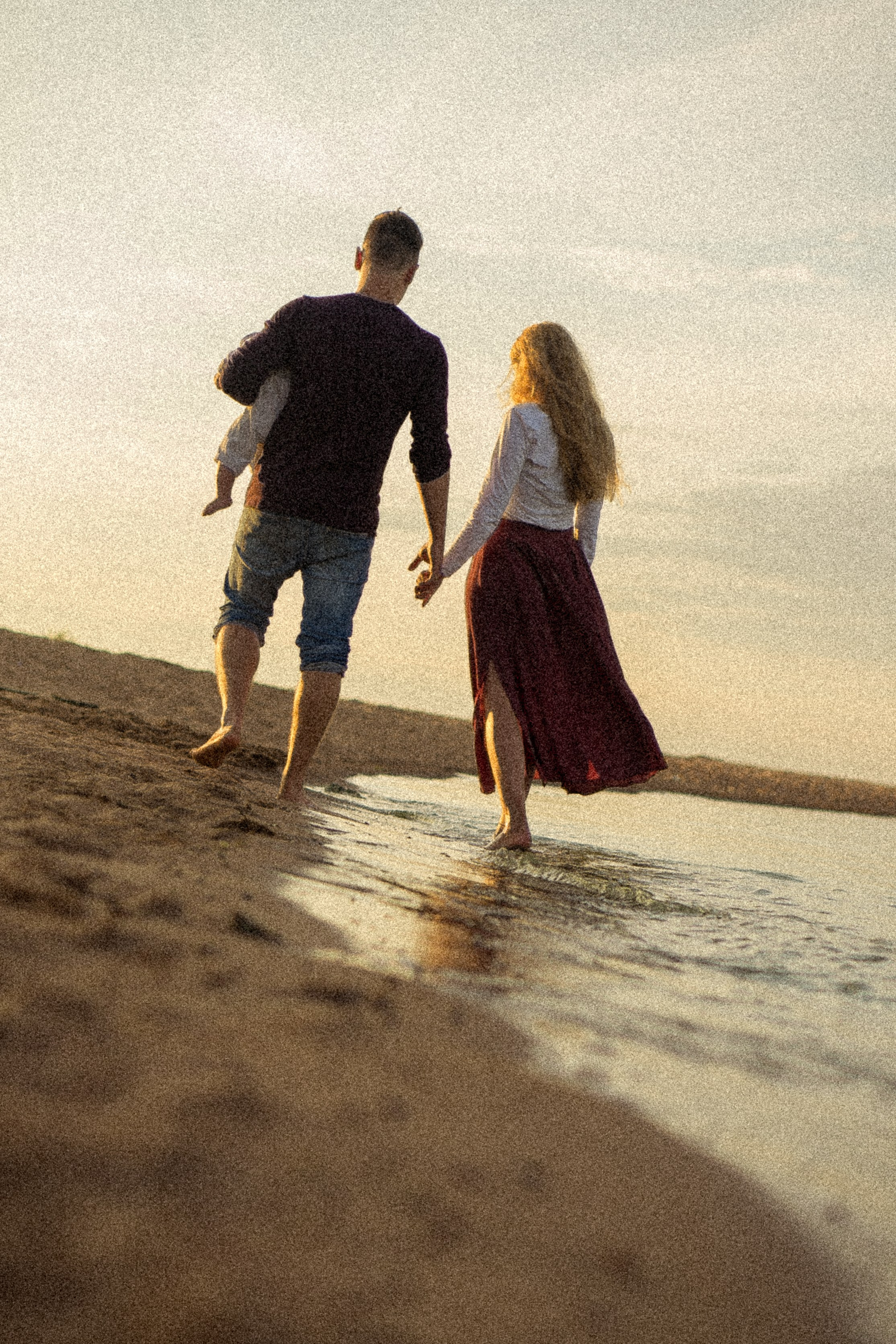 Стефан с родителями на заливе. Фотограф Ольга Игорева