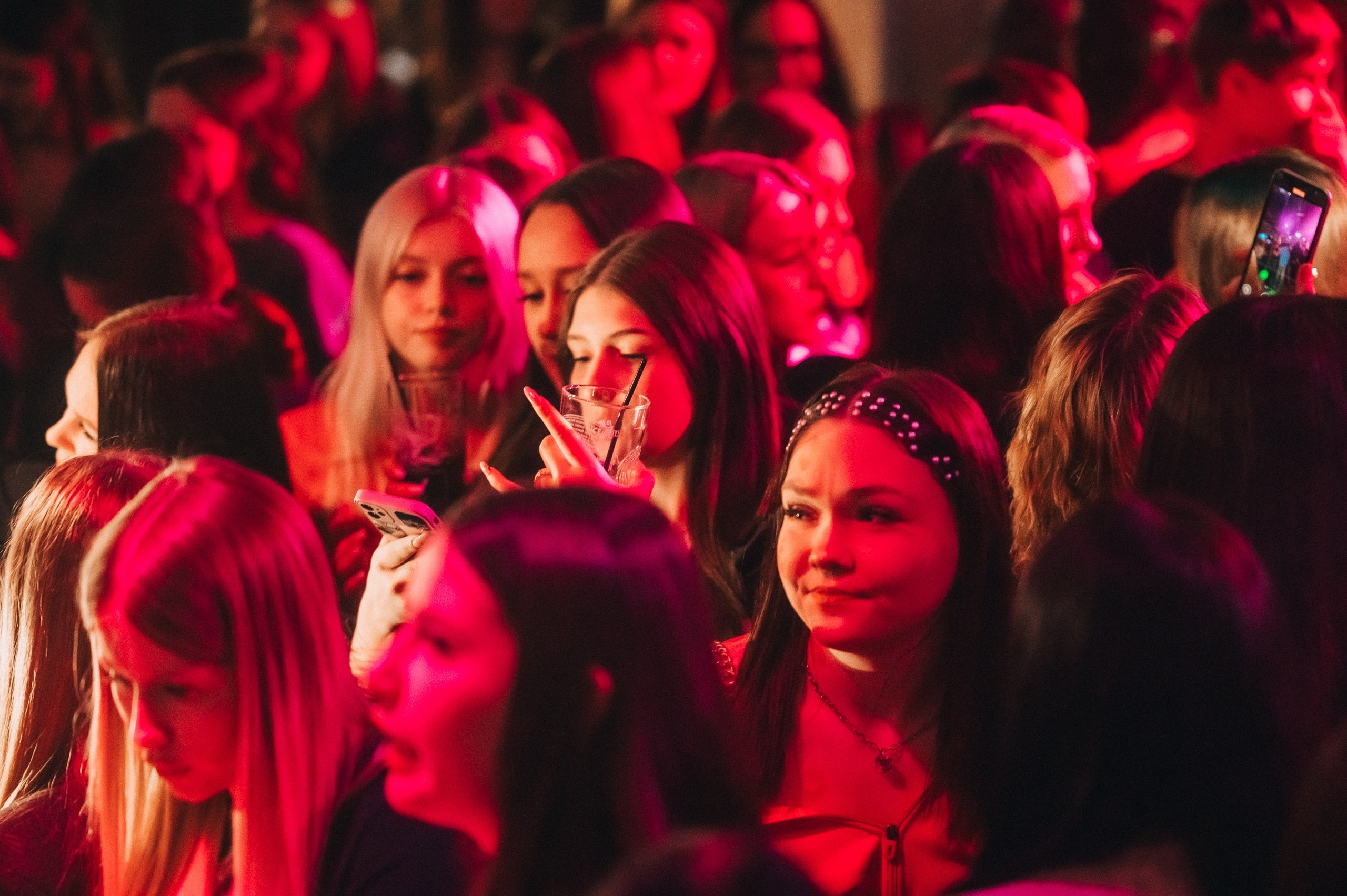 8 MARCH WOMENS DAY PARTY. Фотограф в Кемерово Владислав Шульц