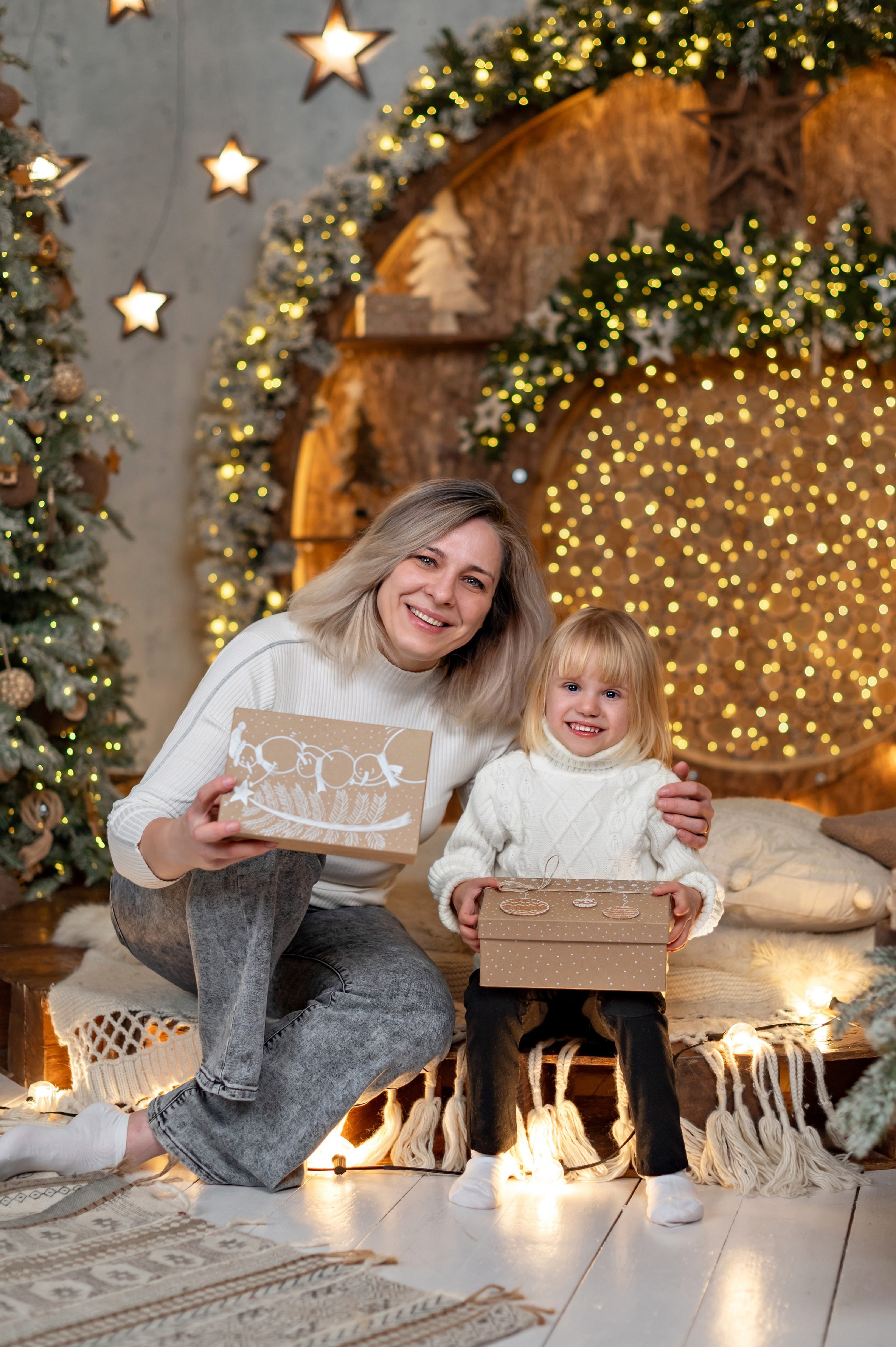 Семейная фотосессия студия Леонардо. Детский и семейный фотограф г. Москва Оксана Катаджи