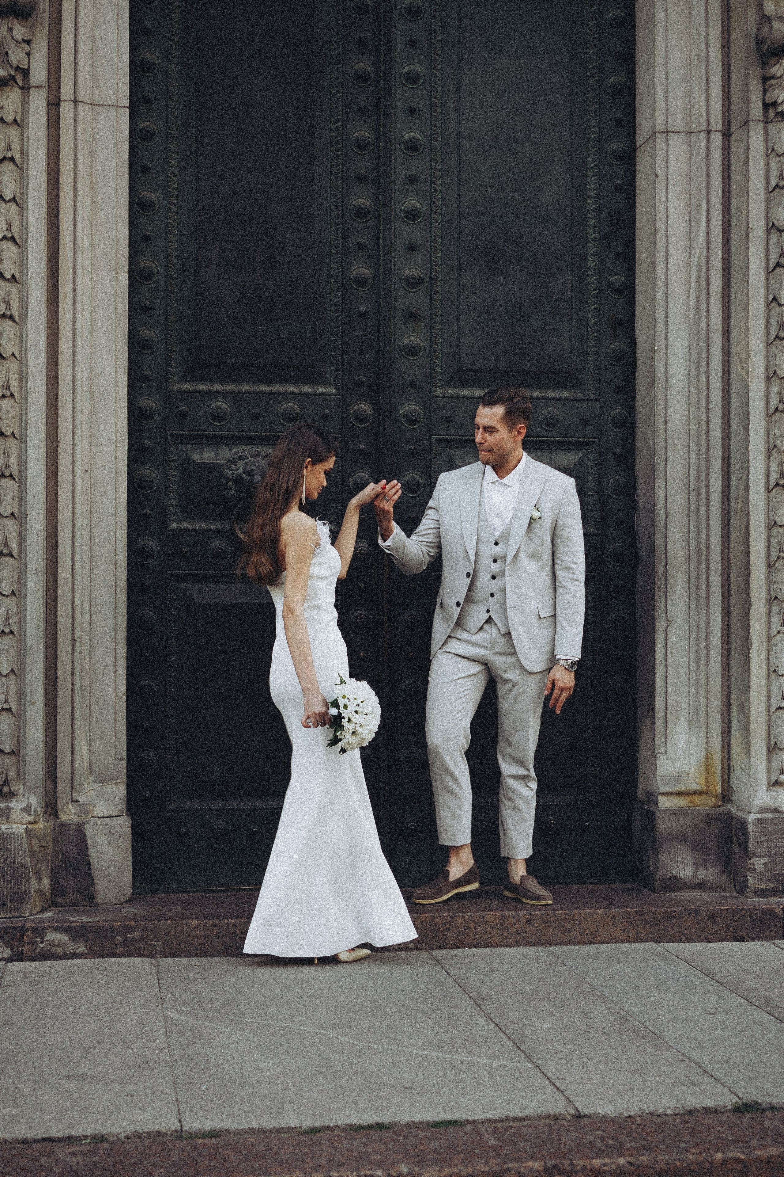 Свадебная сьемка у академии Штиглица. Профессиональный фотограф, Санкт-Петербург — Виктория Богомолова