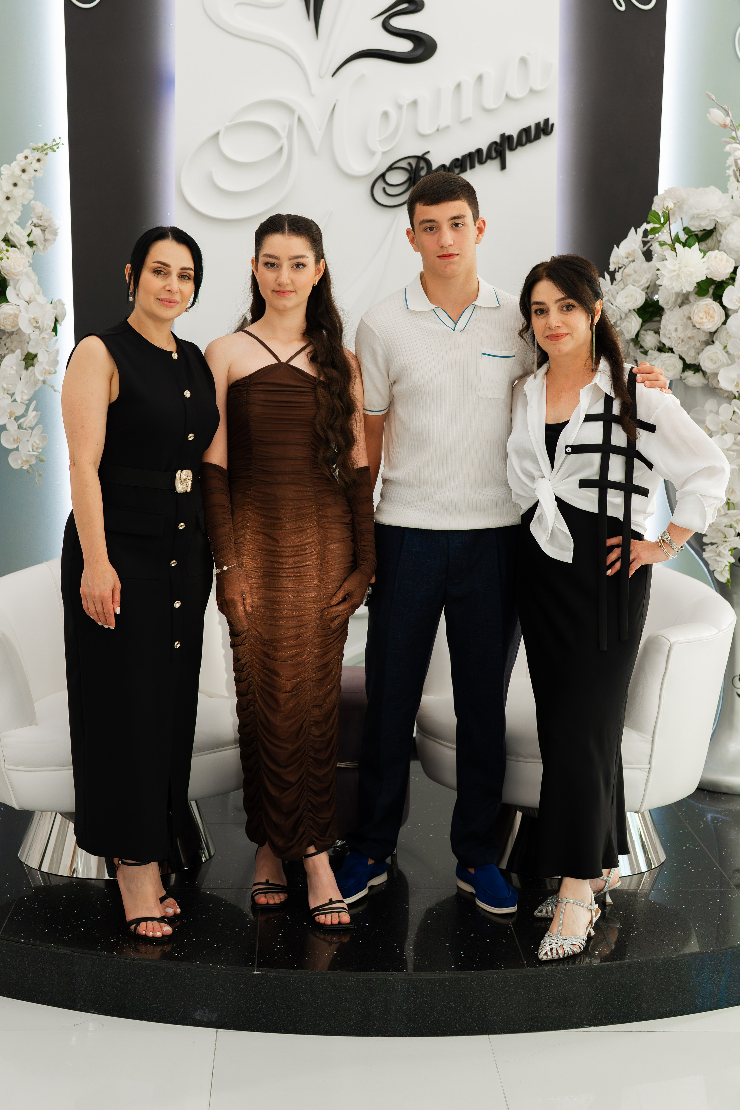 Школьный бал. Фотограф видеограф Геннадий Янбаев в Сочи, Краснодаре