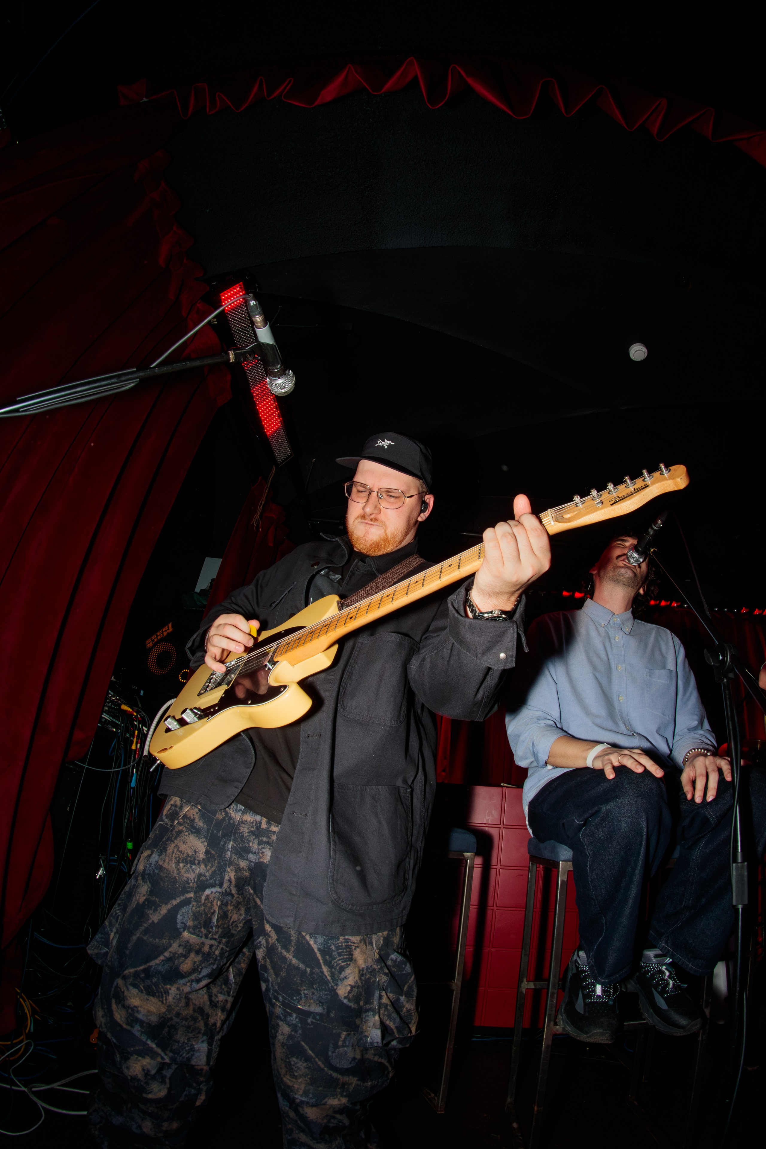 Хмыров акустика. Портретный и концертный фотограф в Санкт-Петербурге Егор Телятников