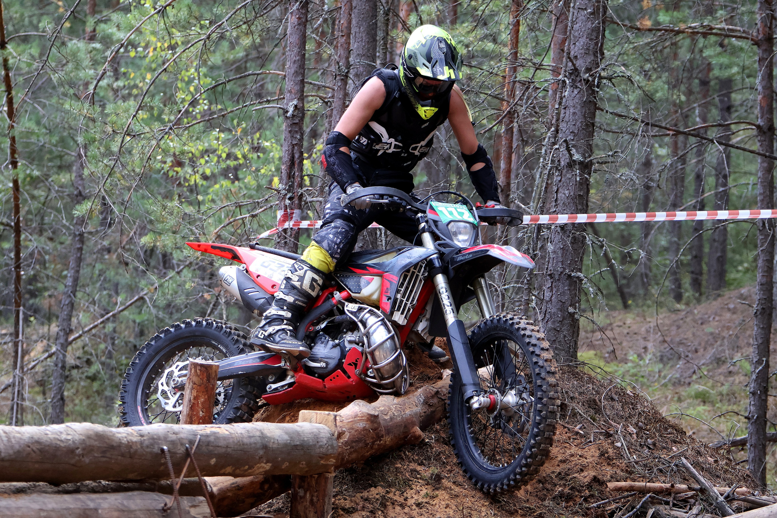 Hard enduro Melenki "Вне зоны комфорта". Брёвна