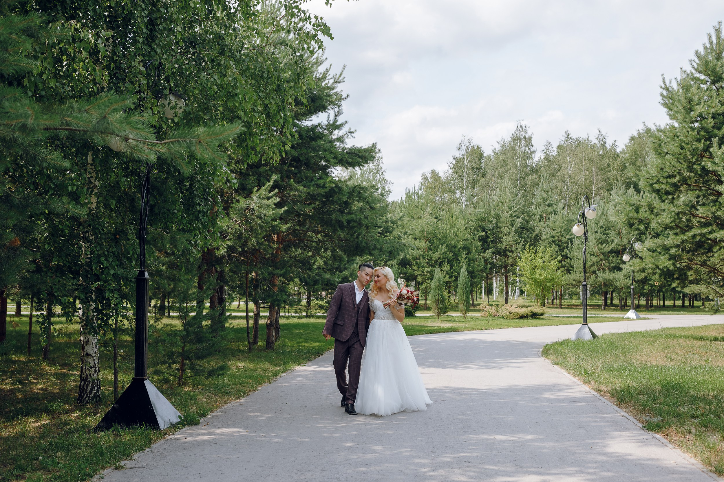 Дай У и Мария. Главная