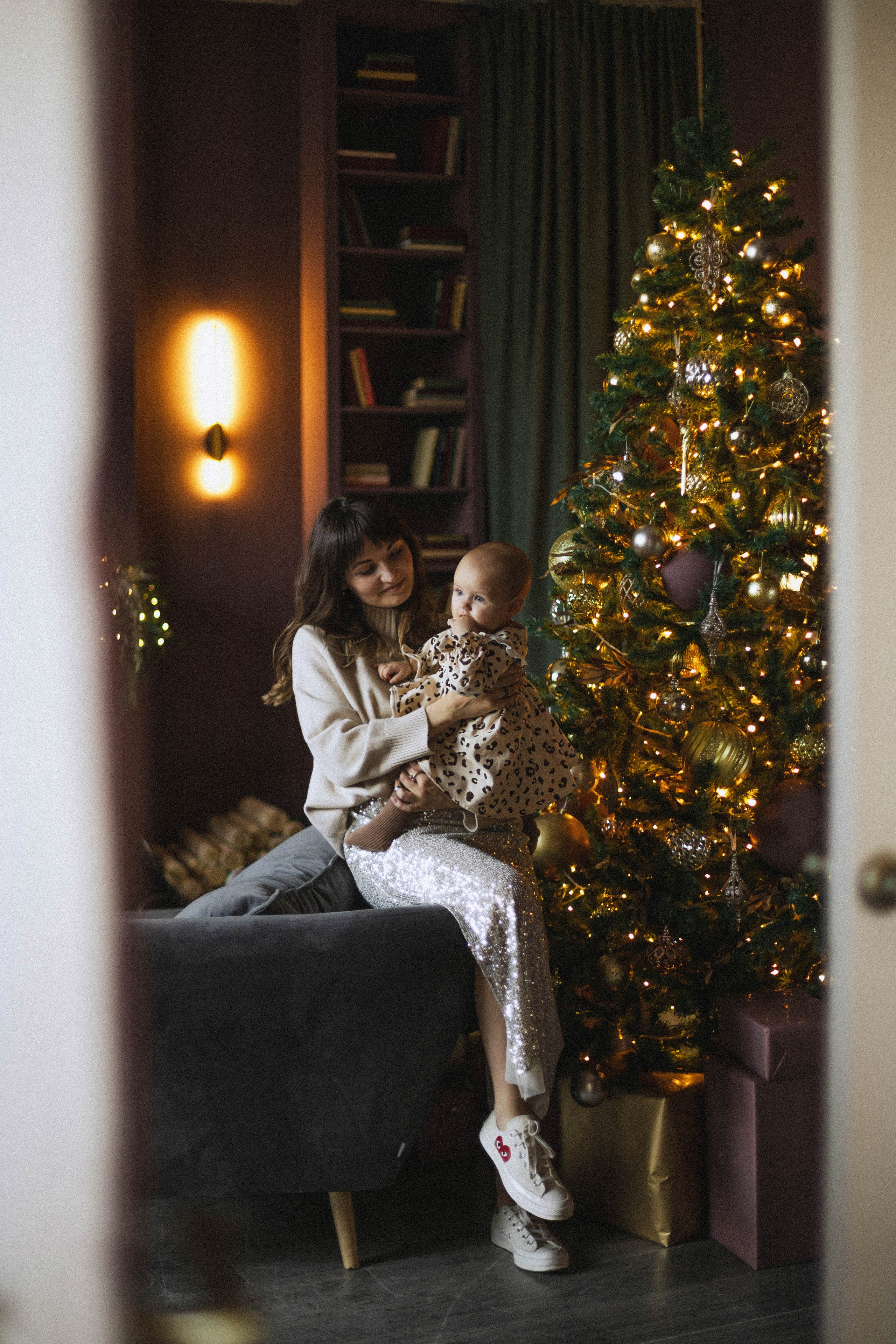 Нежность мамы. Портретный и свадебный фотограф в Астрахани Сабира Аубекерова