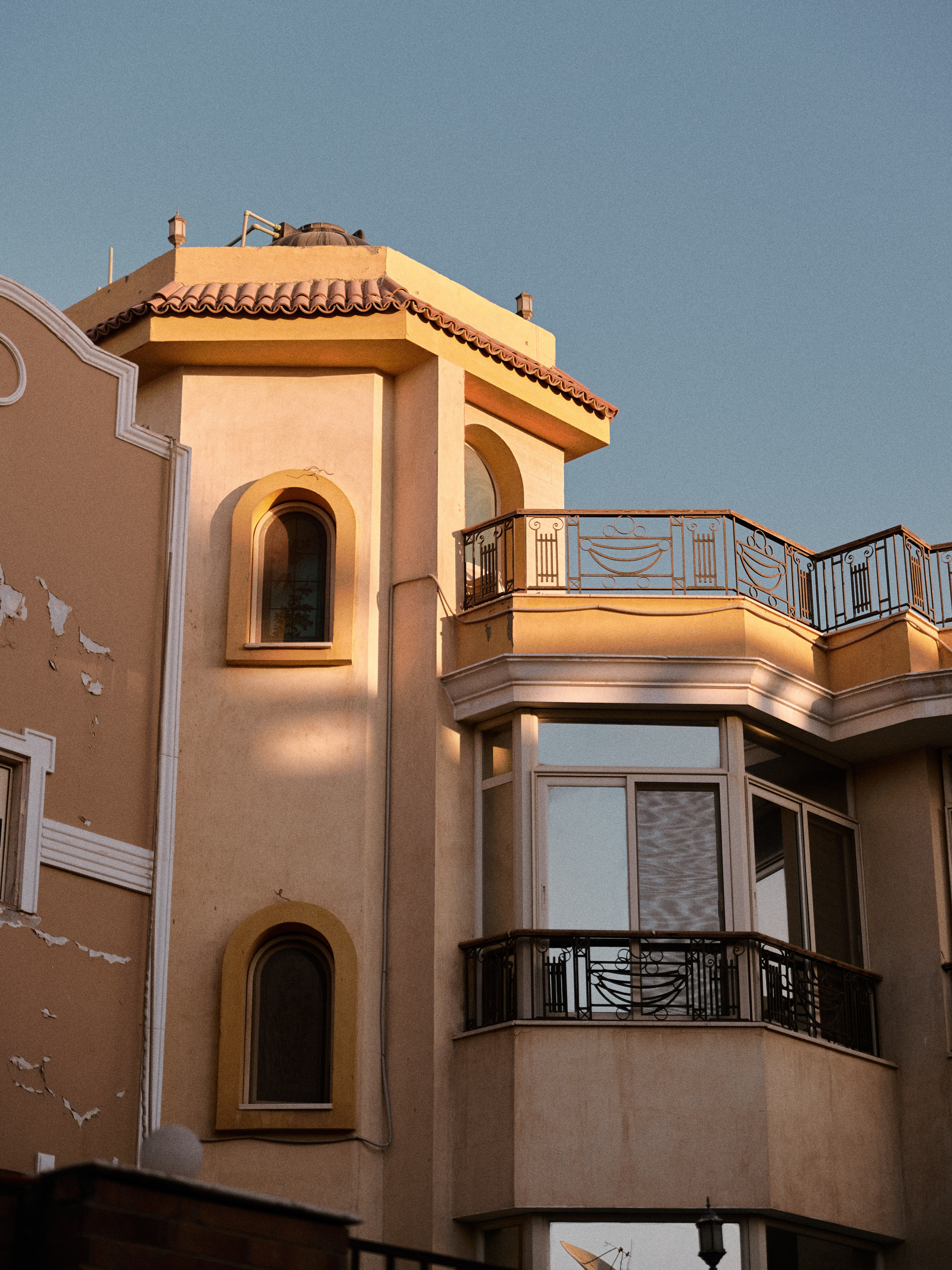 Архитектура. Jorgis Talè — photographer, kind person, teacher of arts and other mag