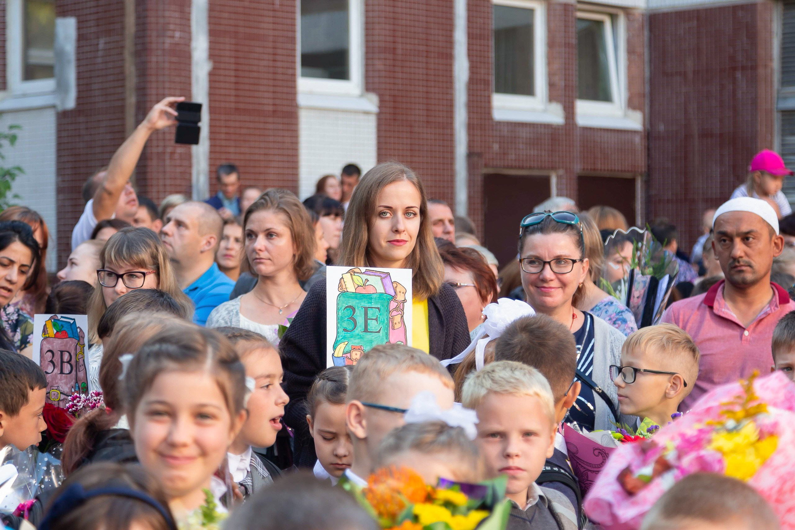 Линейка 1 сентября. Свадебный и Репортажный фотограф в Санкт-Петербурге