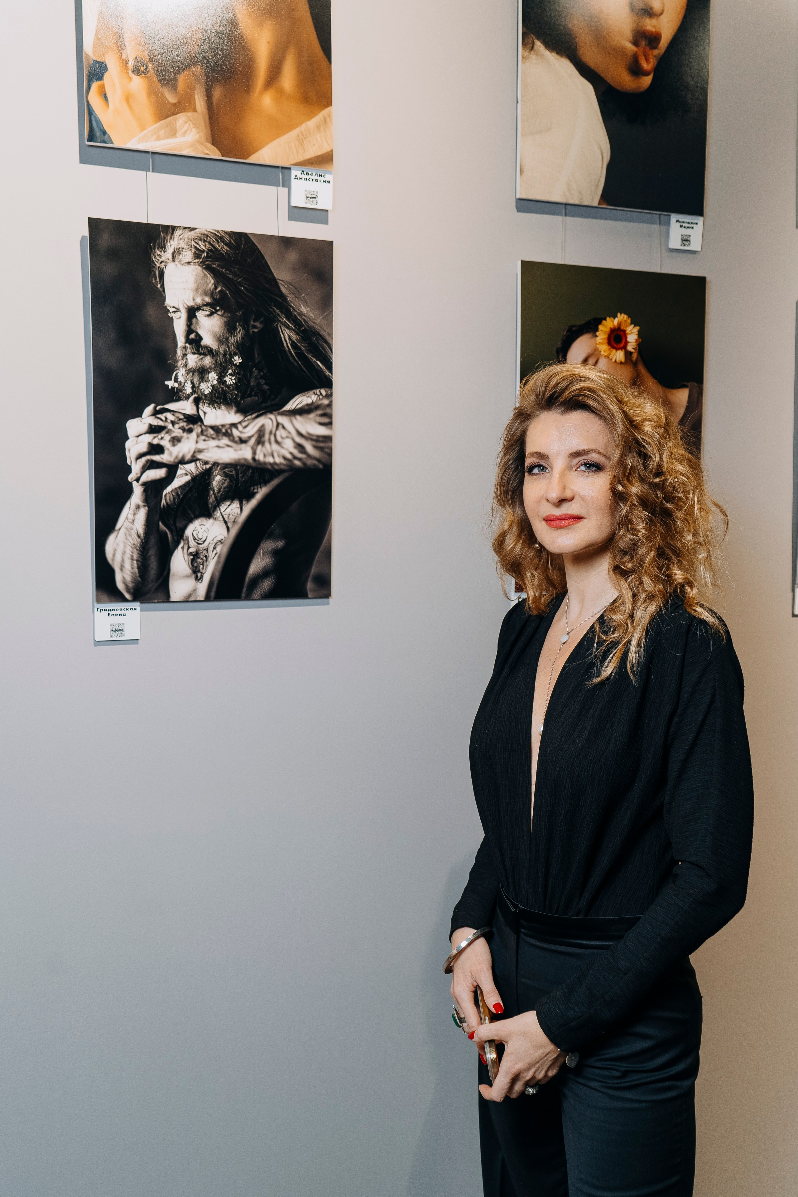 Вернисаж фотовыставки MFamilia «Гармония различий». Организация фотовыставок в Петербурге и Москве, MFamilia (МФамилия)