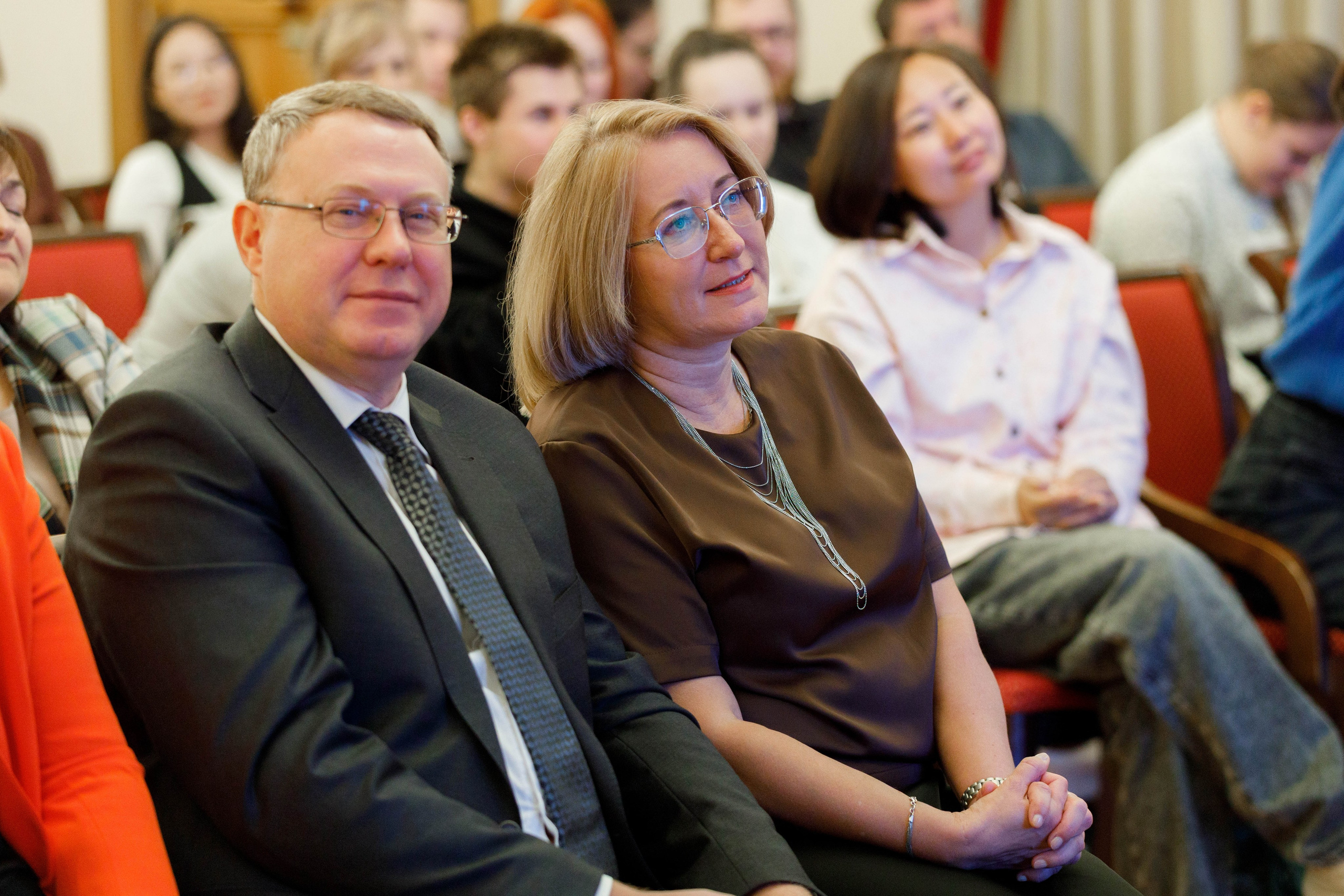 Сессия с профессорами. Дом Учёных 25.10.25. Репортажный фотограф в Новосибирске Алена Помазунова
