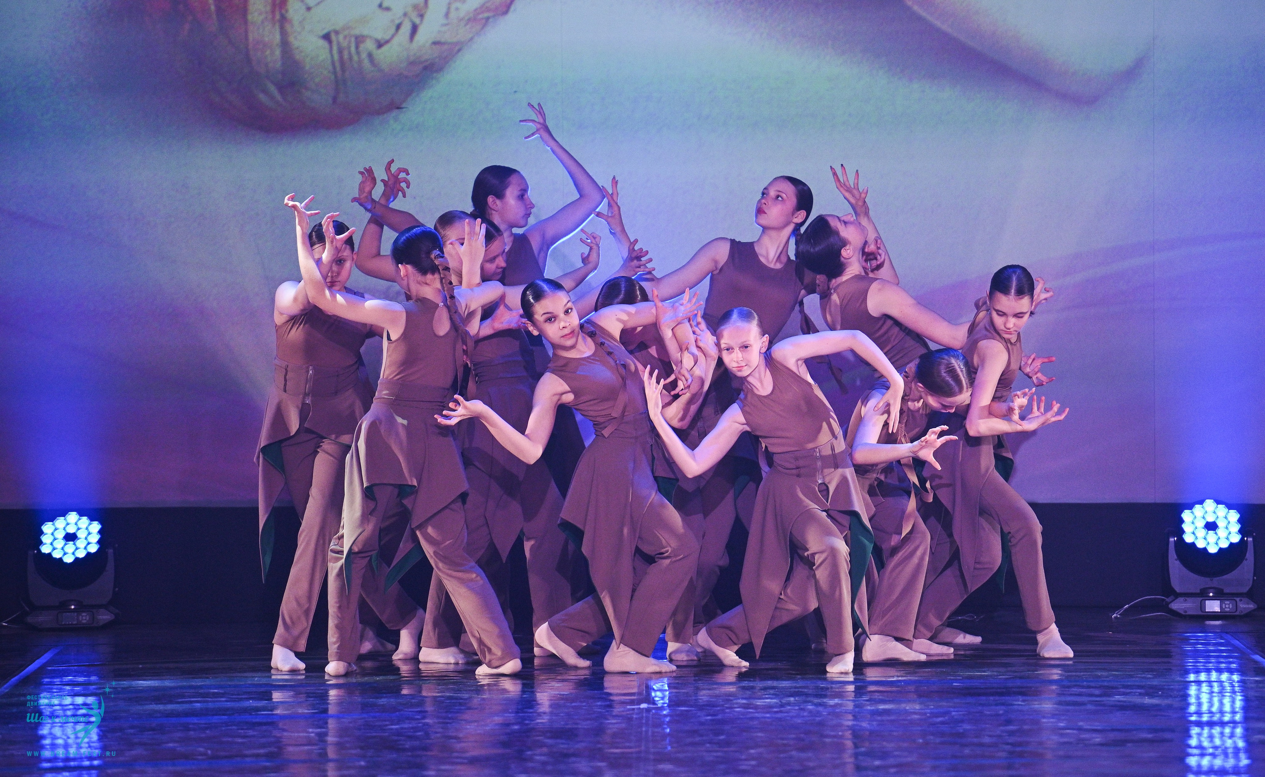 24.05.2025 «Мир под названием — Искусство танца» Фестивальное движение «Шаг к мечте» г. Кострома. Медиастудия Фото Концепт