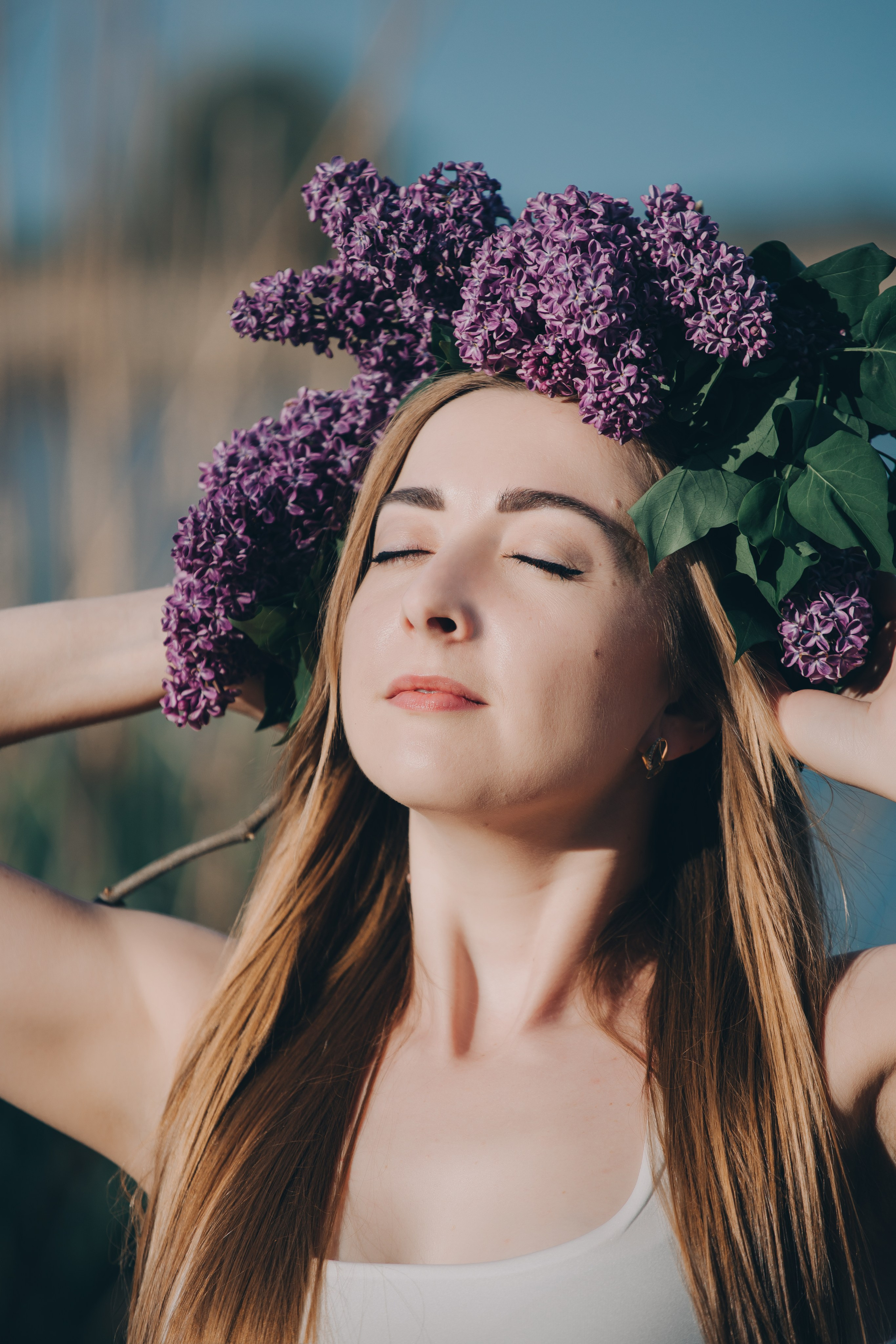 Женская фотосессия на природе с сиренью. Свадебный и семейный фотограф в Краснодарском крае Мария Данилкина