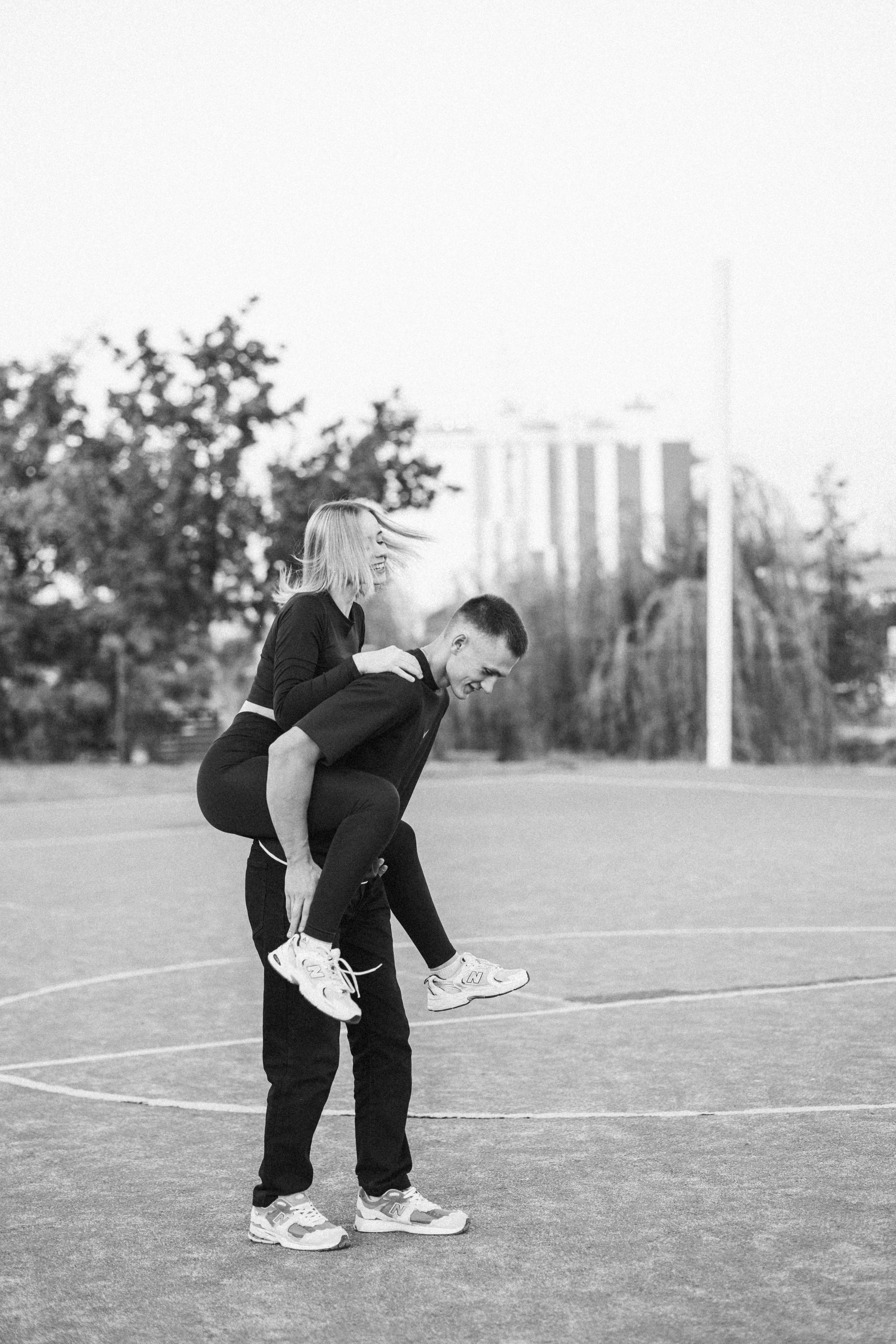 На спорт площадке (Настя+Игорь). Photograph Svetlana Volkova