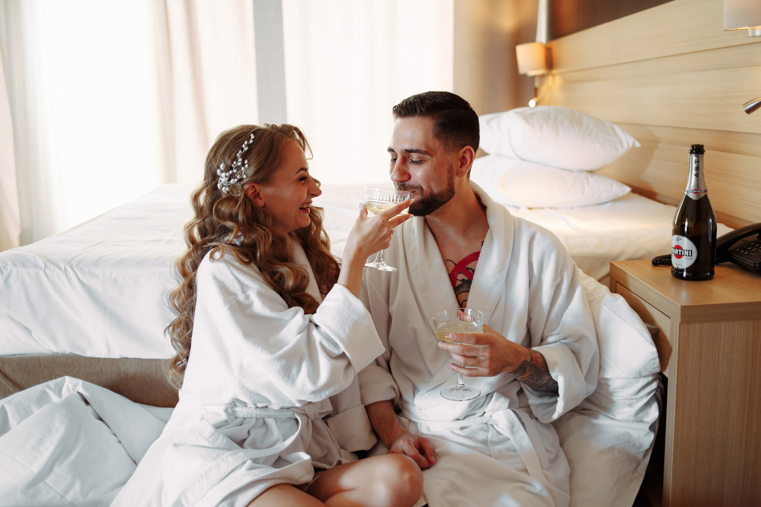 Свадебная фотосессия с кабриолетом и в загородном клубе Artiland. Свадебный фотограф Москва и МО Сергей Киржаев