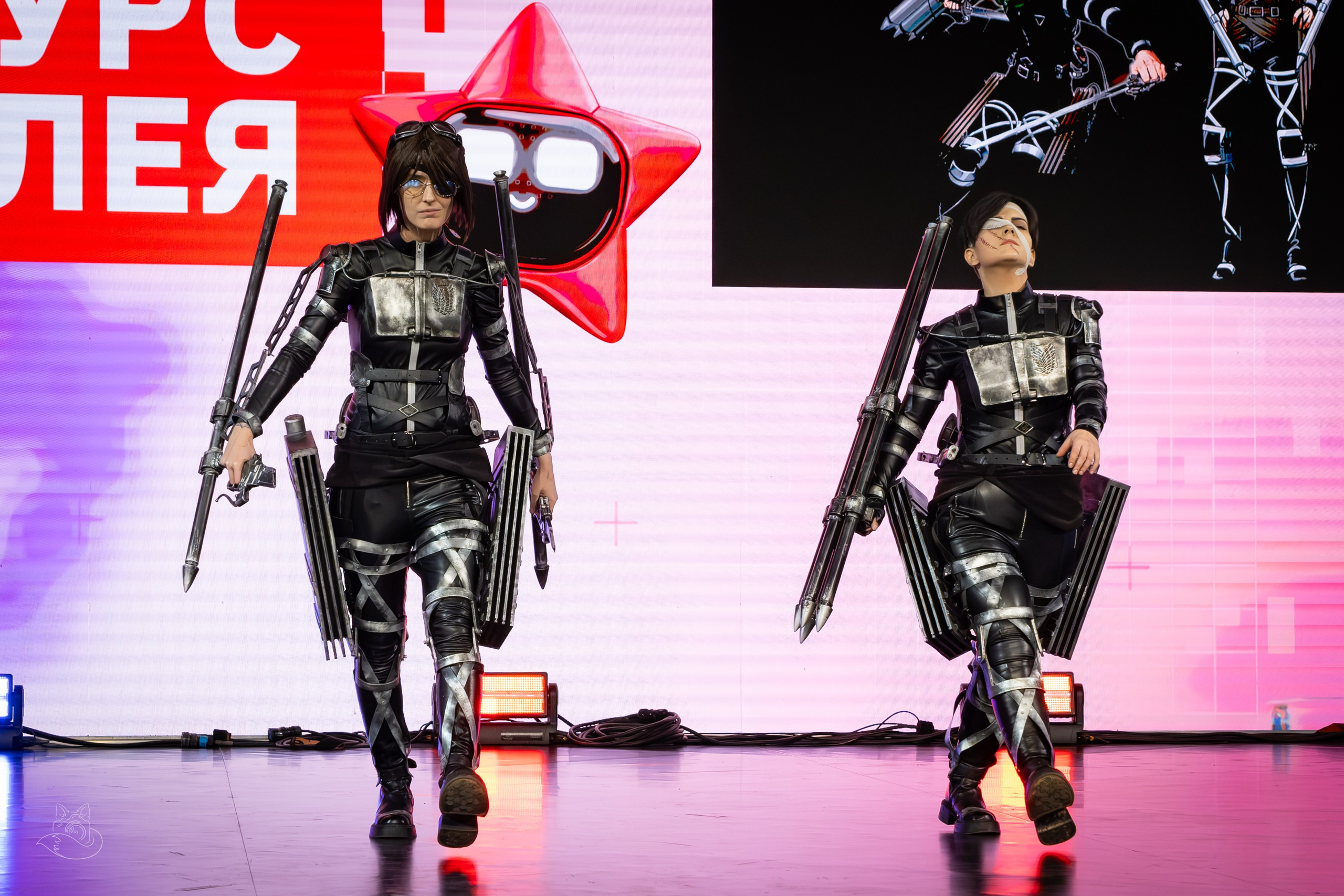 Сцена РЭД ЭКСПО 2024. Косплей фотограф