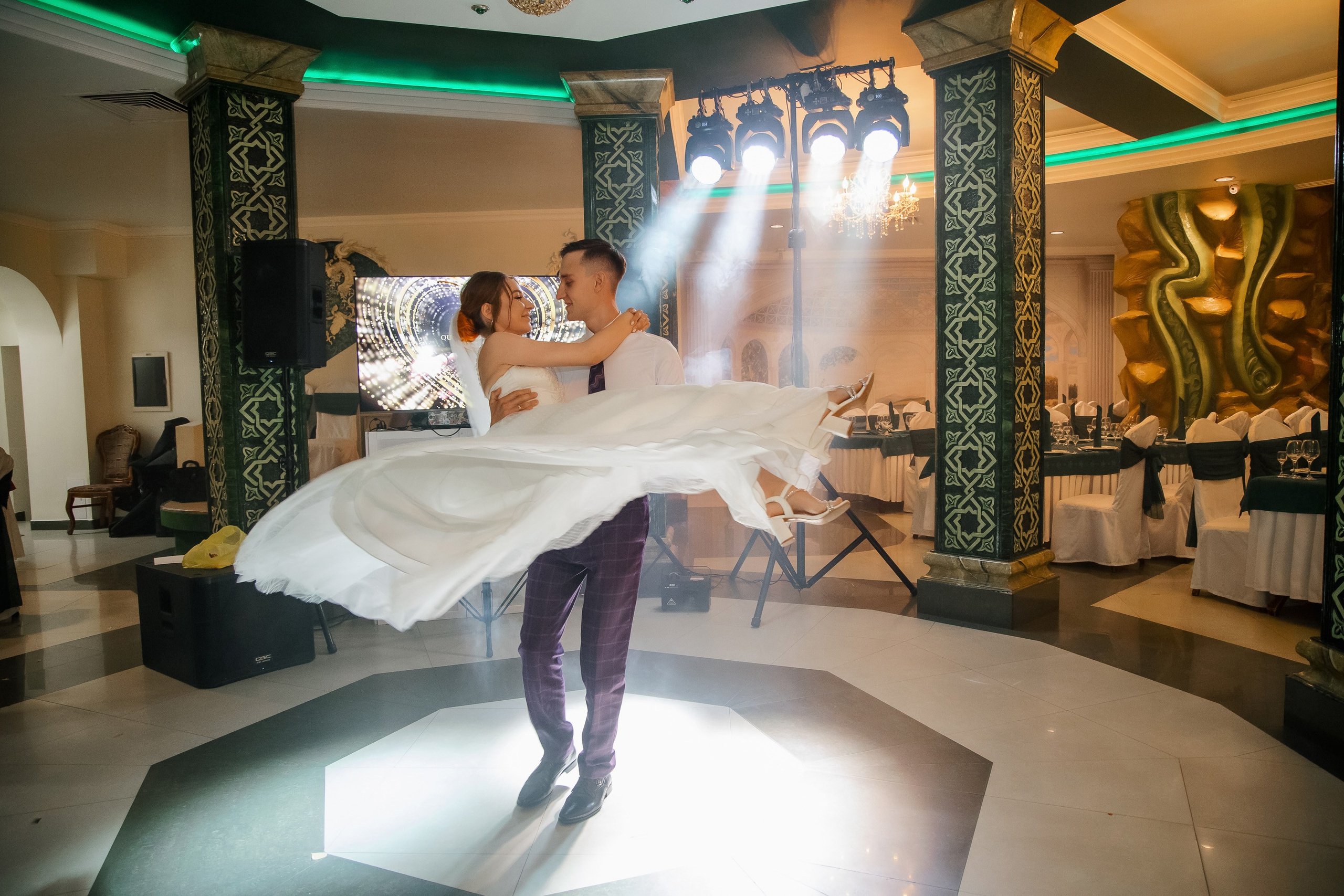 Ксения и Максим. Сборы Sopka. Прогулка по городу. Свадебный фотограф в Хабаровске