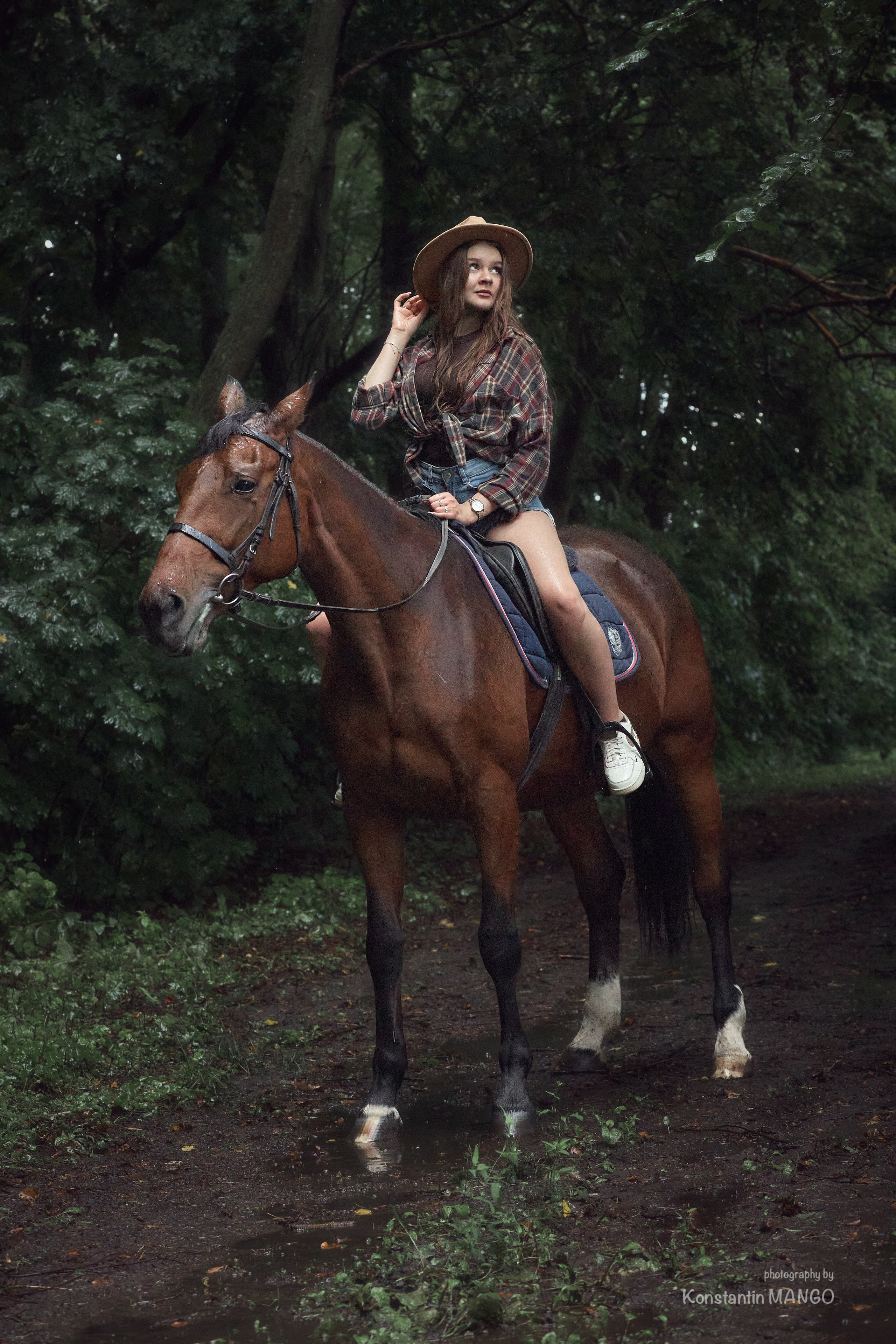 Фотопрогулка для Виктории и Полины на лошадях. Фотограф в Рязани. Свадьба, семейное фото, портрет. Константин Манго