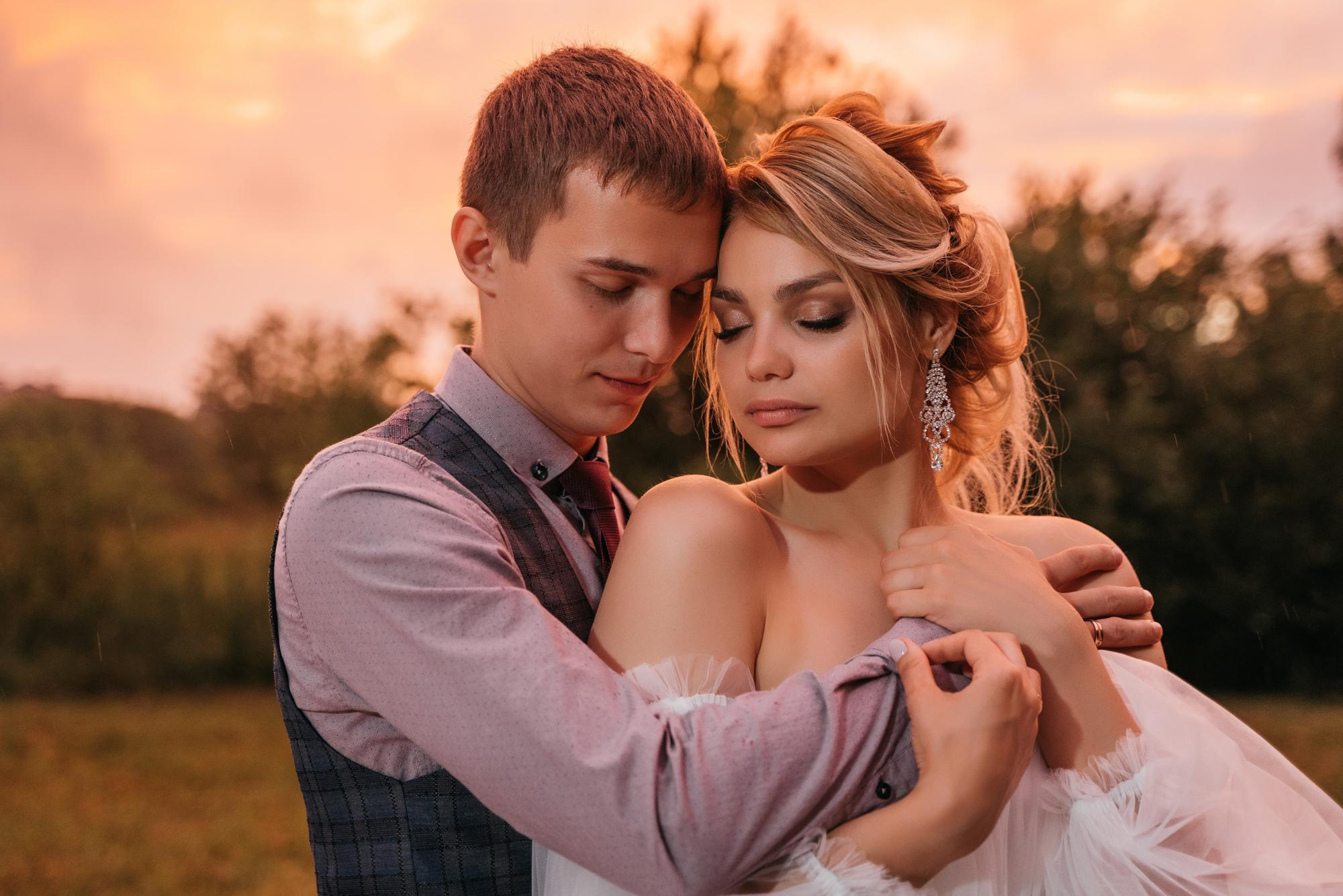 Свадебная фотосессия в парке Харитоновых, свадебная фотосессия в парке, на природе. Красивая пара, помогу запечатлеть ваше свадебное событие. Фотограф Татьяна Мамонтова