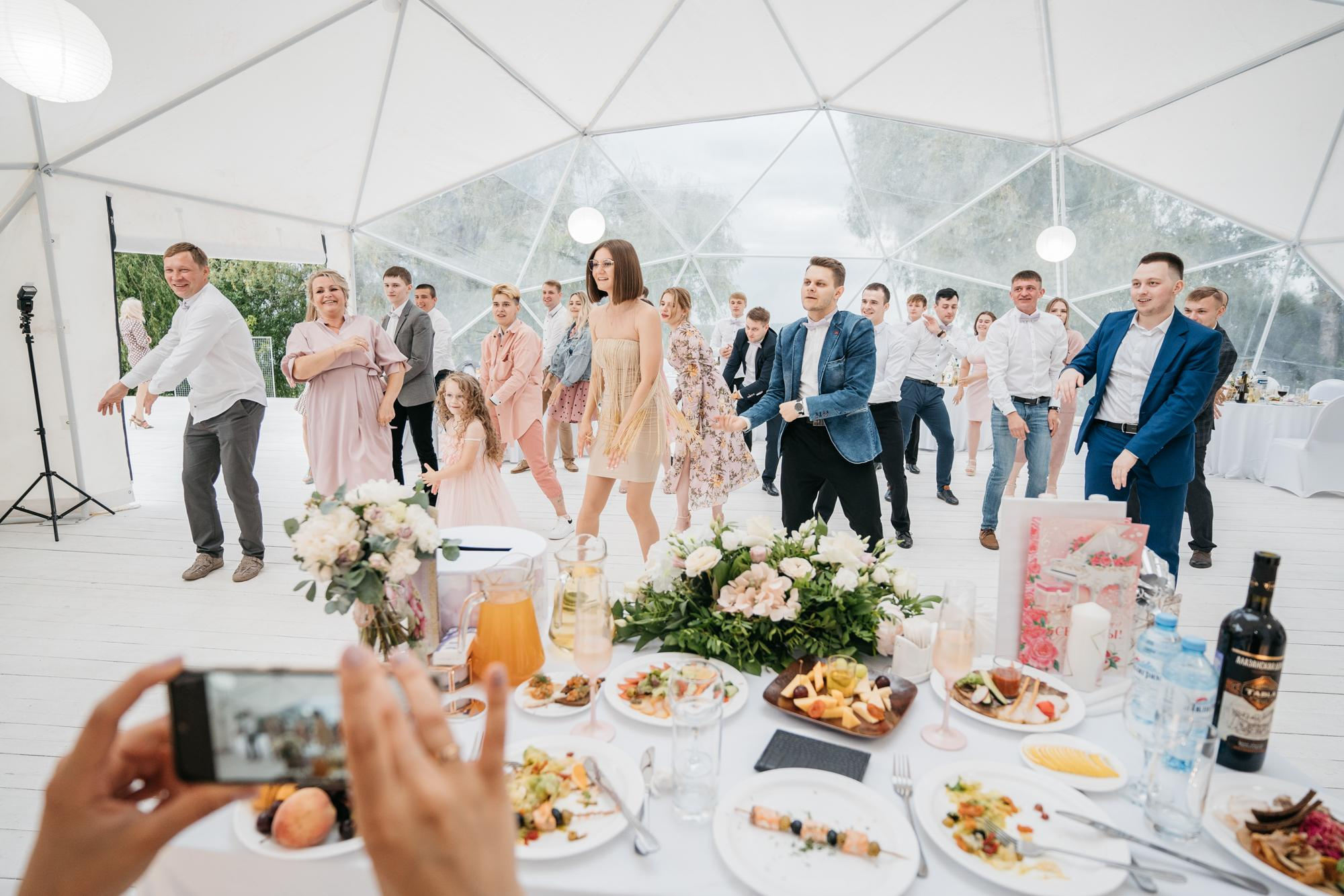 Свадебная фотосессия в парке Харитоновых, свадебная фотосессия в парке, на природе. Красивая пара, помогу запечатлеть ваше свадебное событие. Фотограф Татьяна Мамонтова