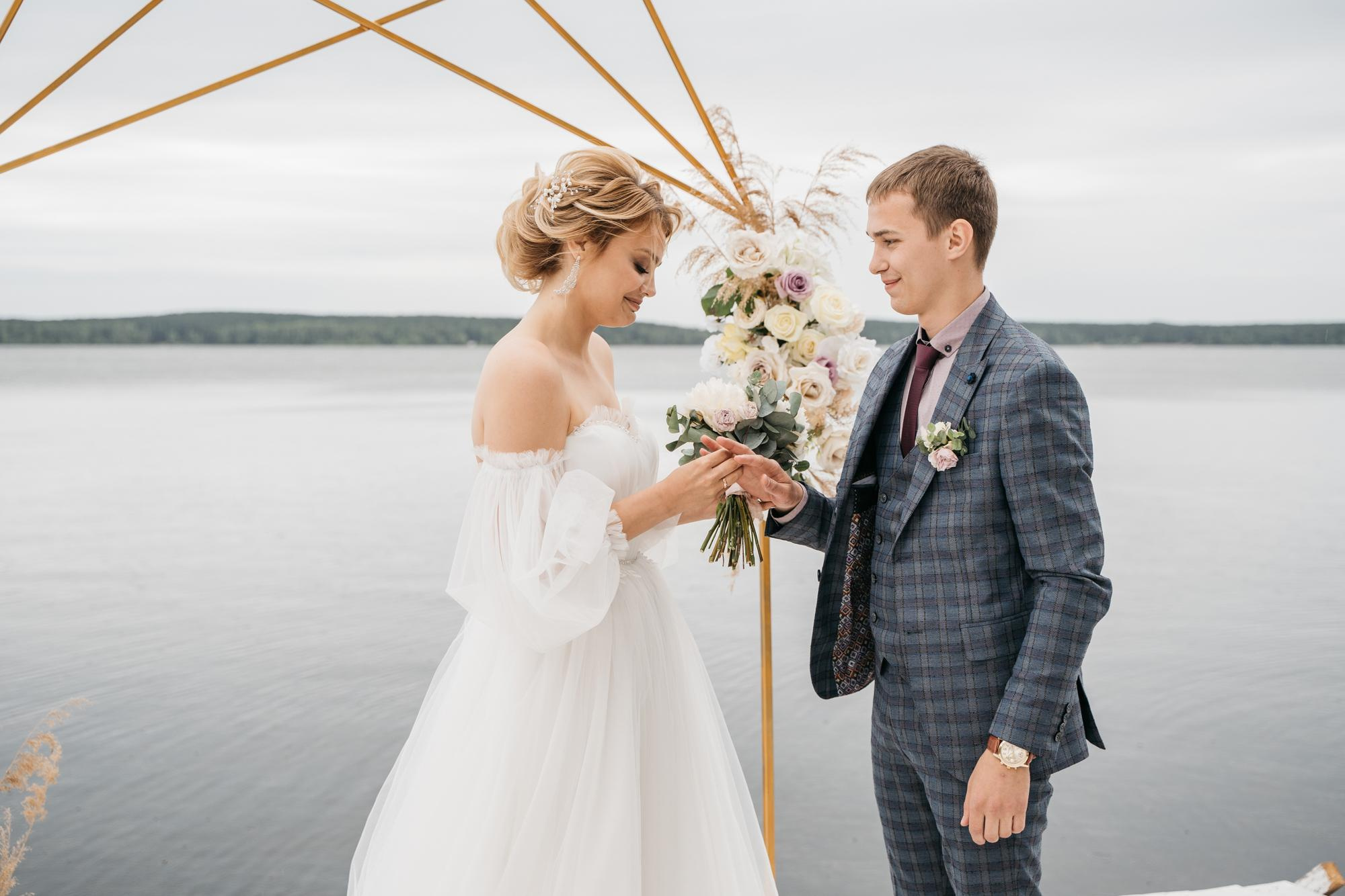 Свадебная фотосессия в парке Харитоновых, свадебная фотосессия в парке, на природе. Красивая пара, помогу запечатлеть ваше свадебное событие. Фотограф Татьяна Мамонтова