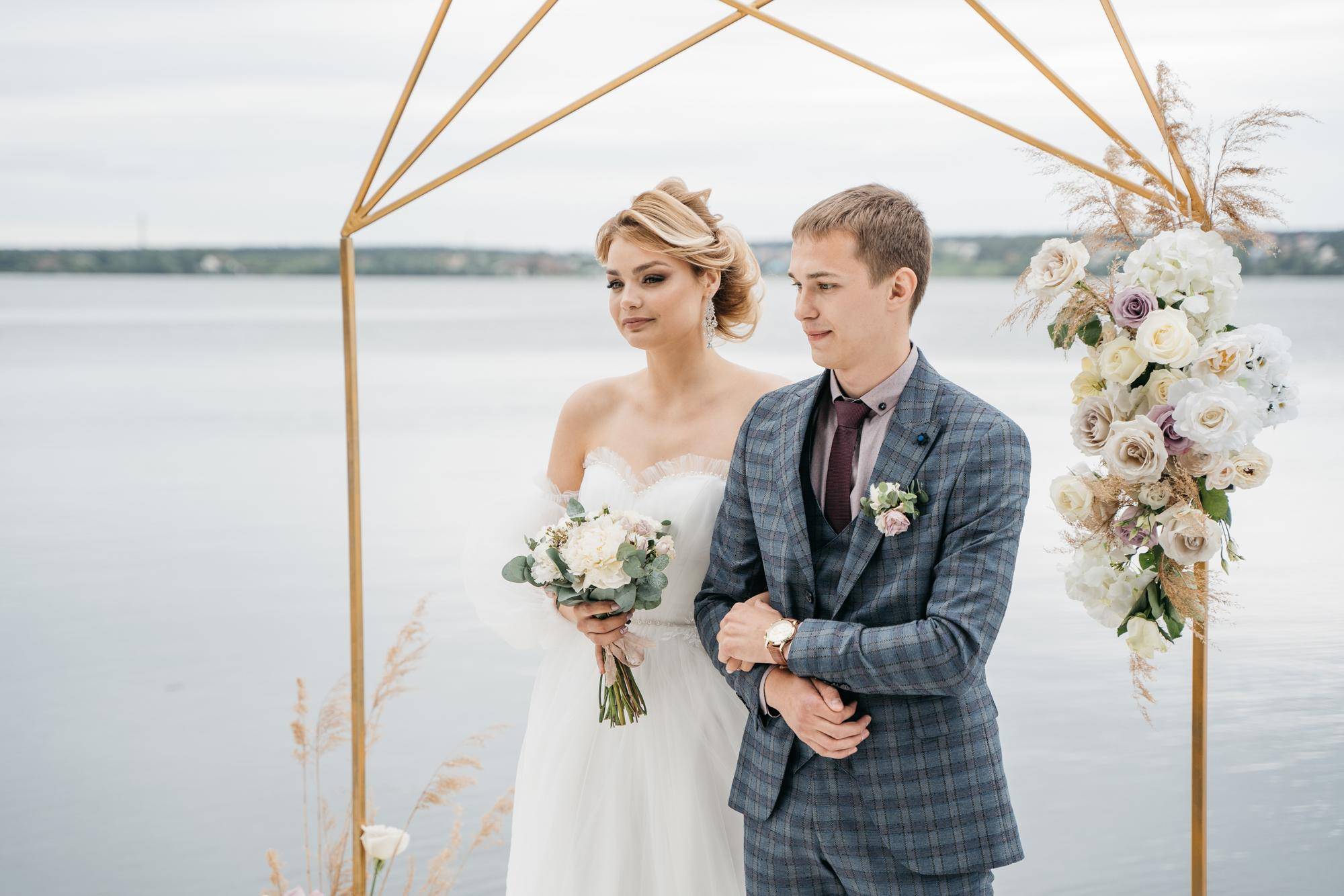 Свадебная фотосессия в парке Харитоновых, свадебная фотосессия в парке, на природе. Красивая пара, помогу запечатлеть ваше свадебное событие. Фотограф Татьяна Мамонтова