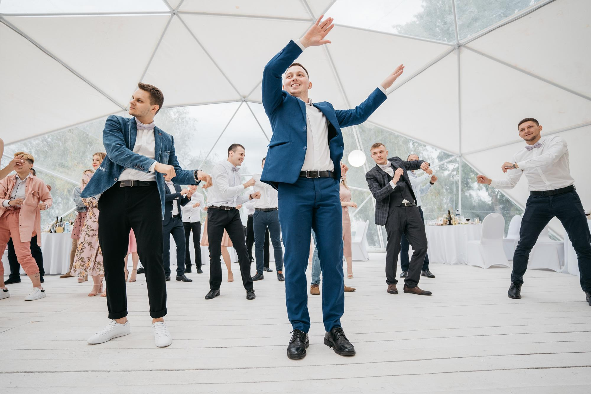 Свадебная фотосессия в парке Харитоновых, свадебная фотосессия в парке, на природе. Красивая пара, помогу запечатлеть ваше свадебное событие. Фотограф Татьяна Мамонтова